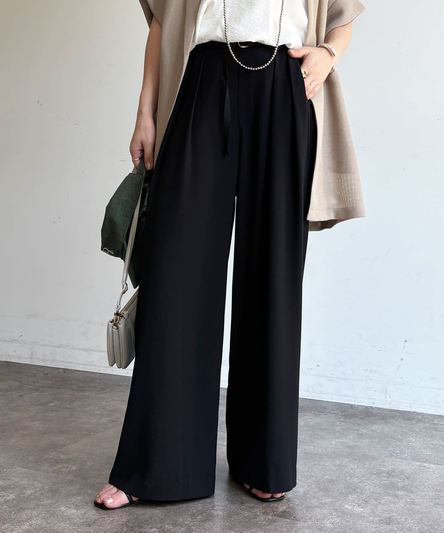 DOUDOU(ドゥドゥ) 【SAKURA・OKOCHI・REI企画】【WEB限定】ベルト付タックワイドパンツ