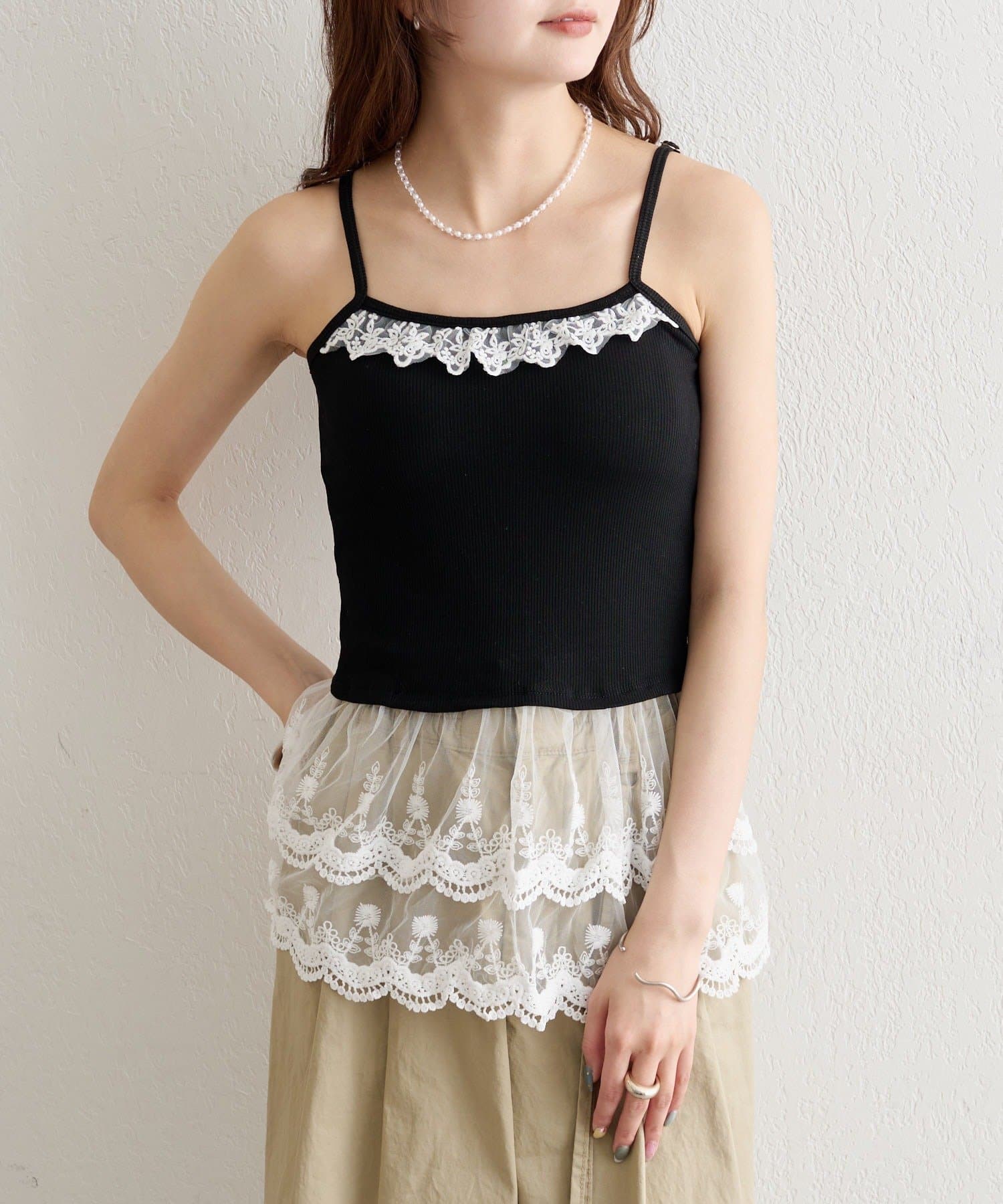 mystic(ミスティック) 《WEB限定》パット付きレースティアードキャミソール