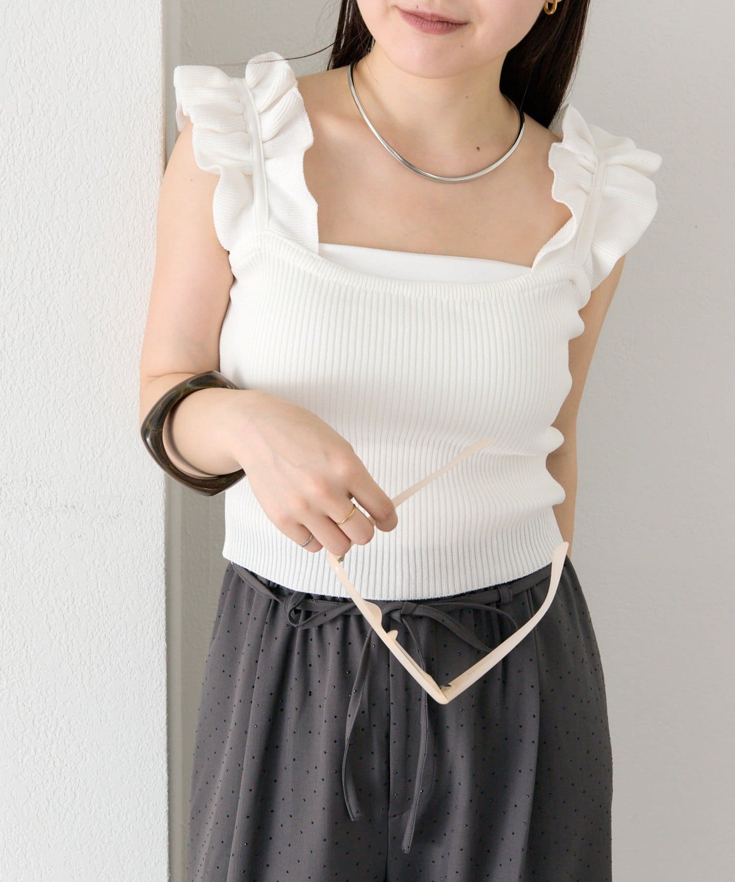 mystic(ミスティック) フリルタンクニット