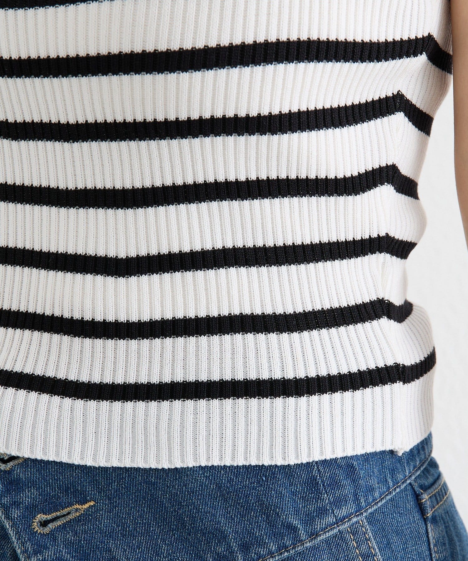 mystic(ミスティック) フリルタンクニット