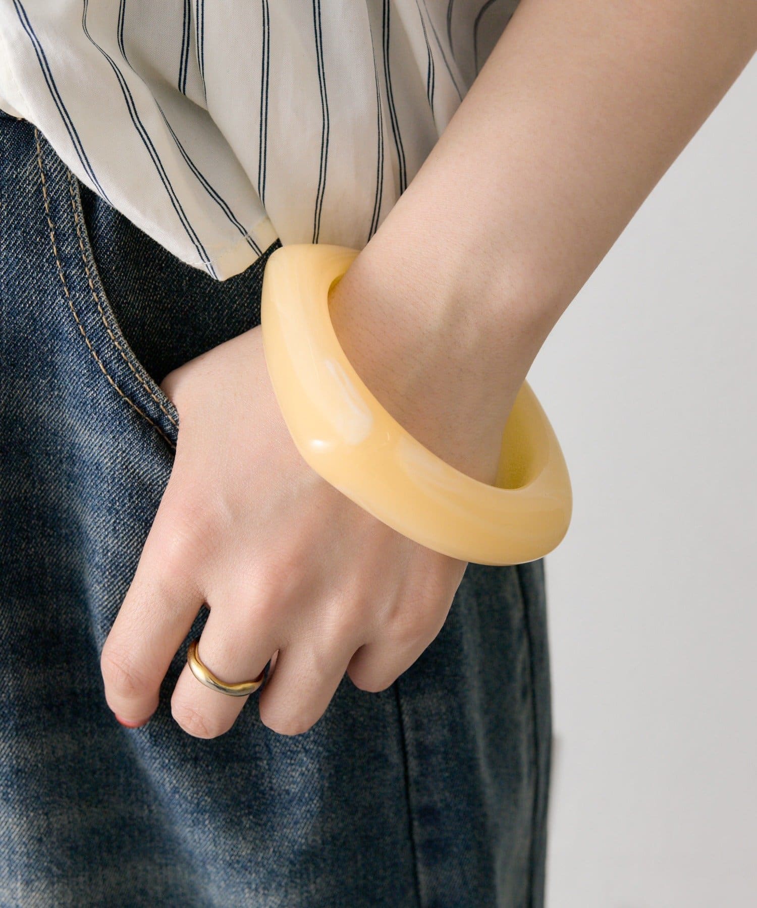 mystic(ミスティック) クリアマーブルスクエアバングル