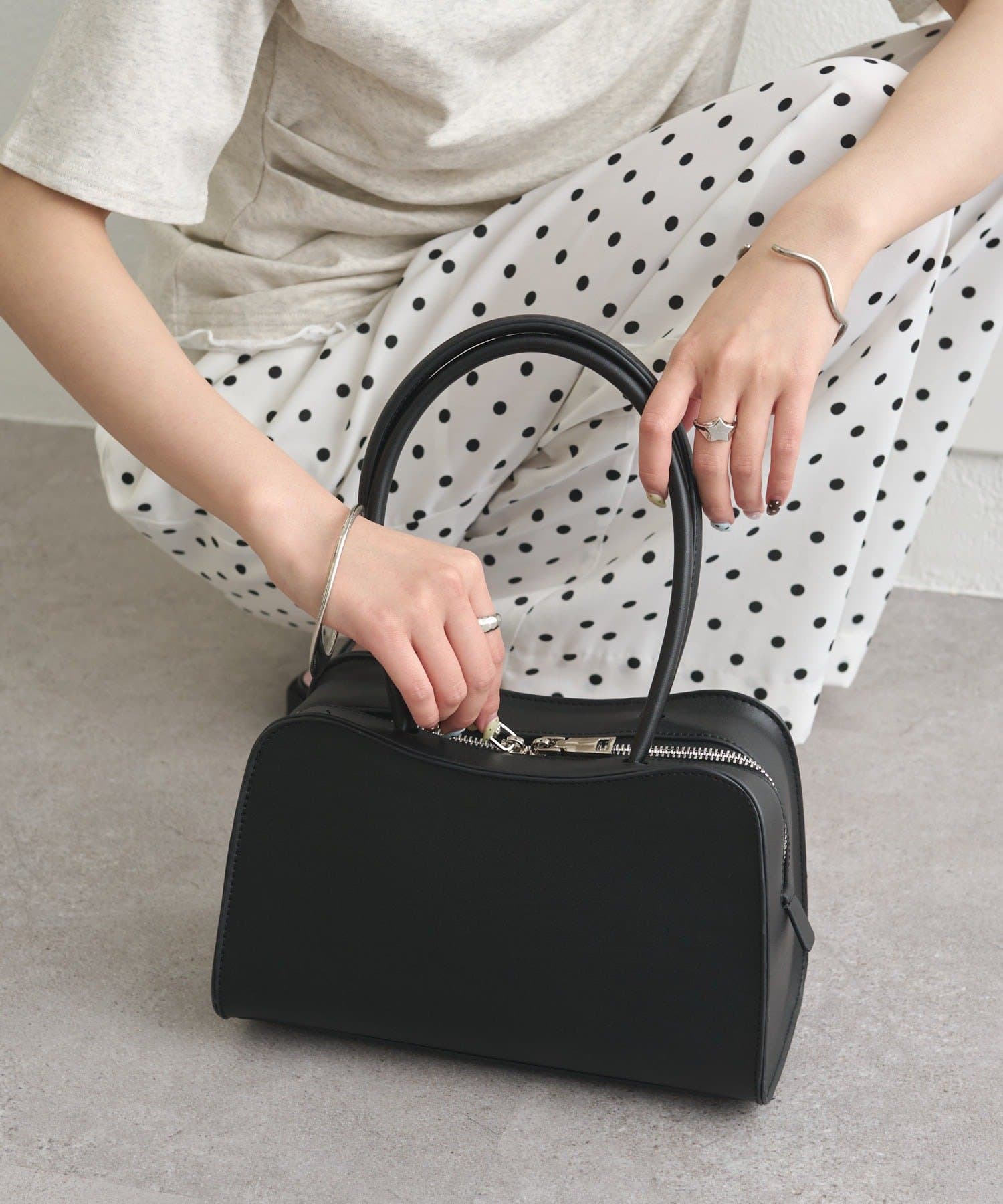 mystic(ミスティック) WハンドルモチーフBAG