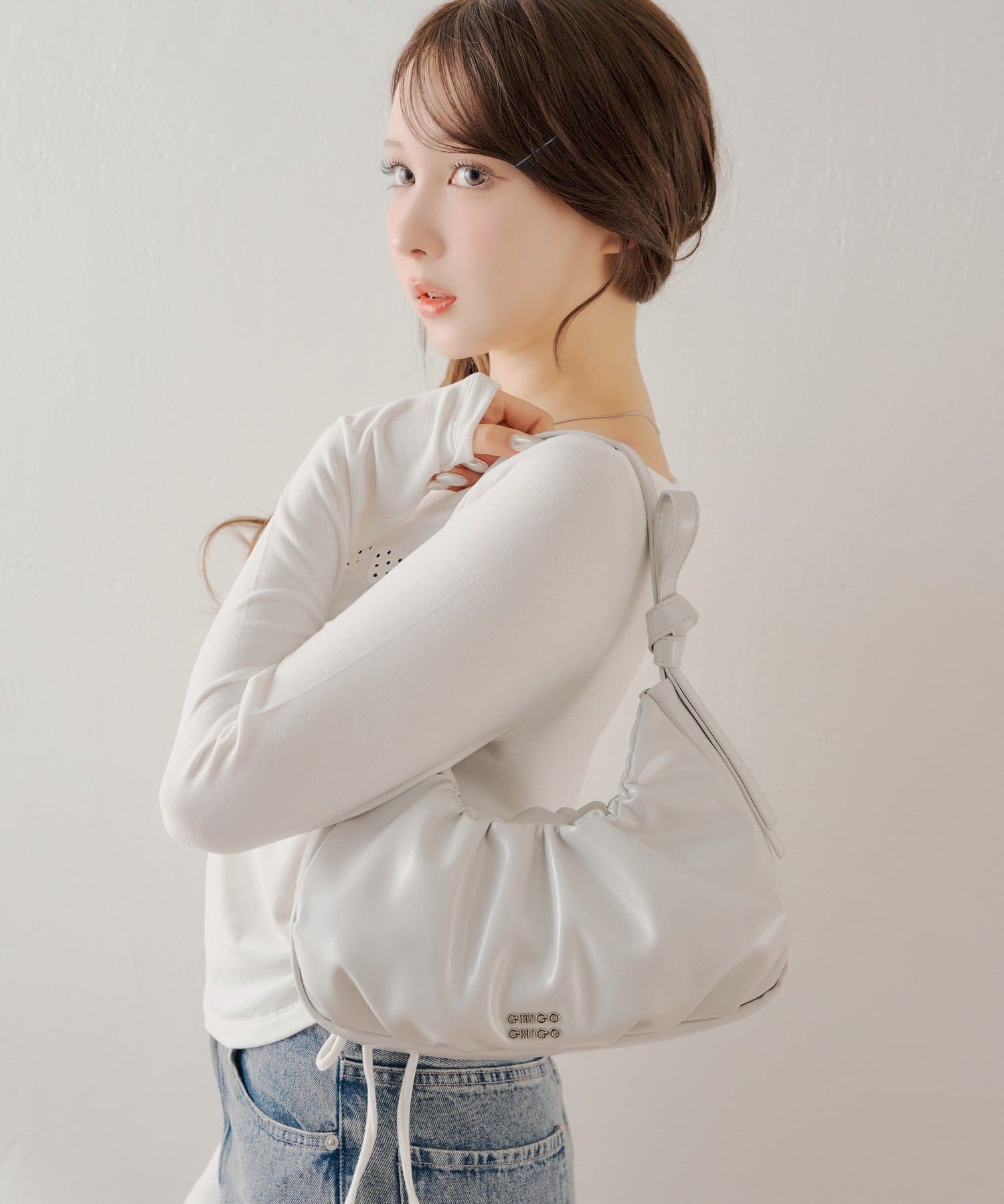 Chico(チコ) ショルダー付きリボンギャザーサークルバッグ