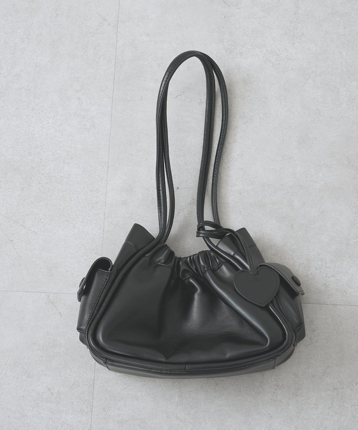 mystic(ミスティック) ハートチャーム付きコンビBAG