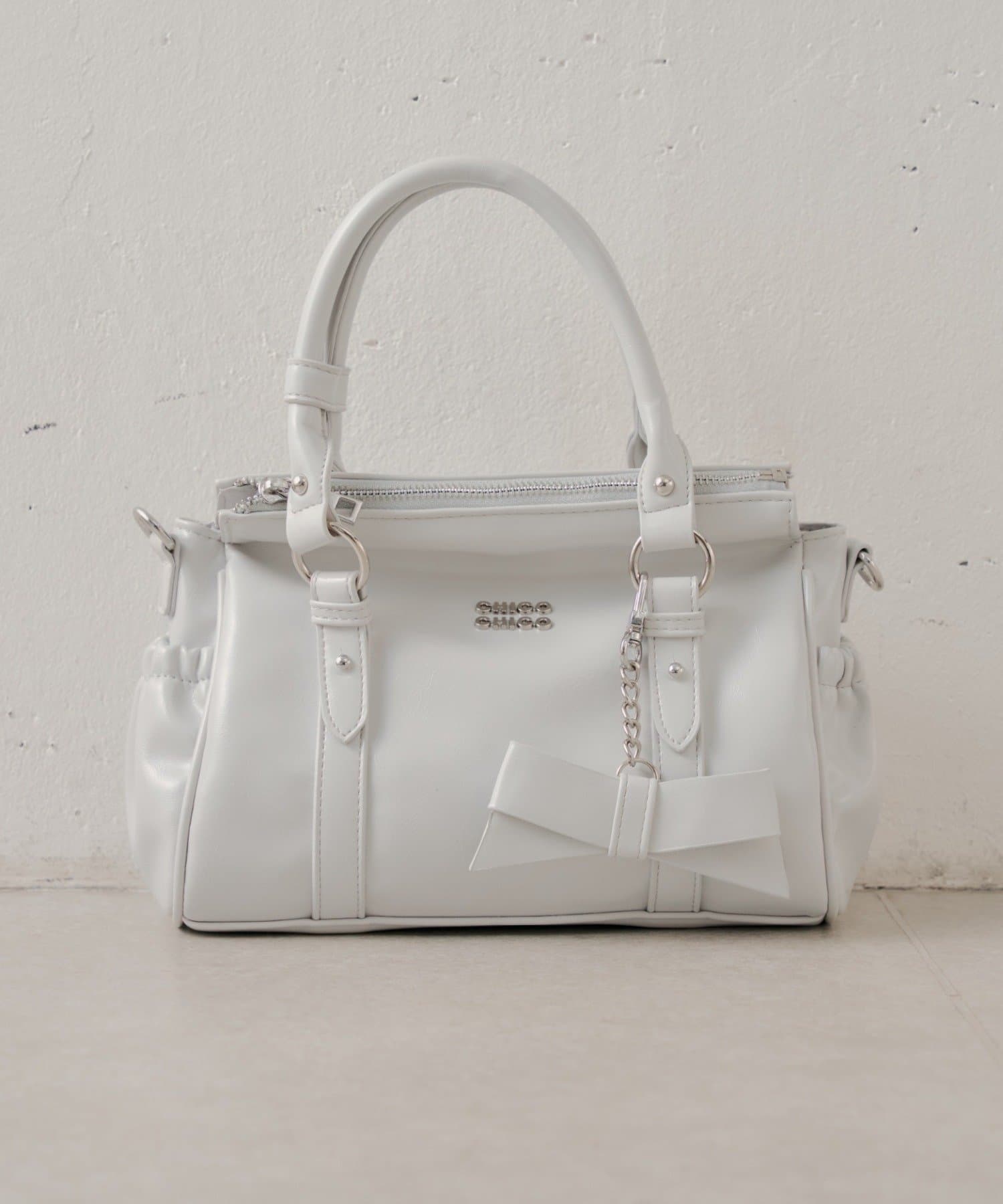 Chico(チコ) リボンチャーム付ベルトデザインバッグ