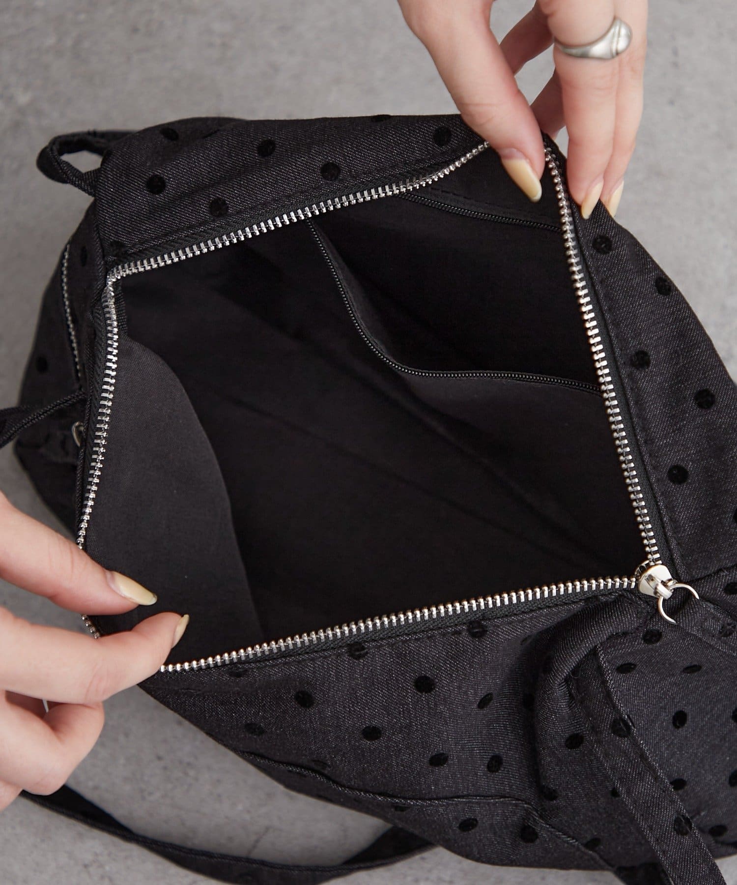 mystic(ミスティック) ワイドボストンドットBAG