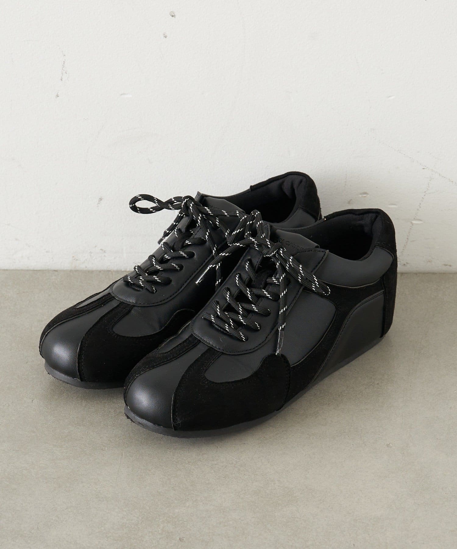 OUTLET(アウトレット) 【RAY CASSIN】インヒールスニーカー