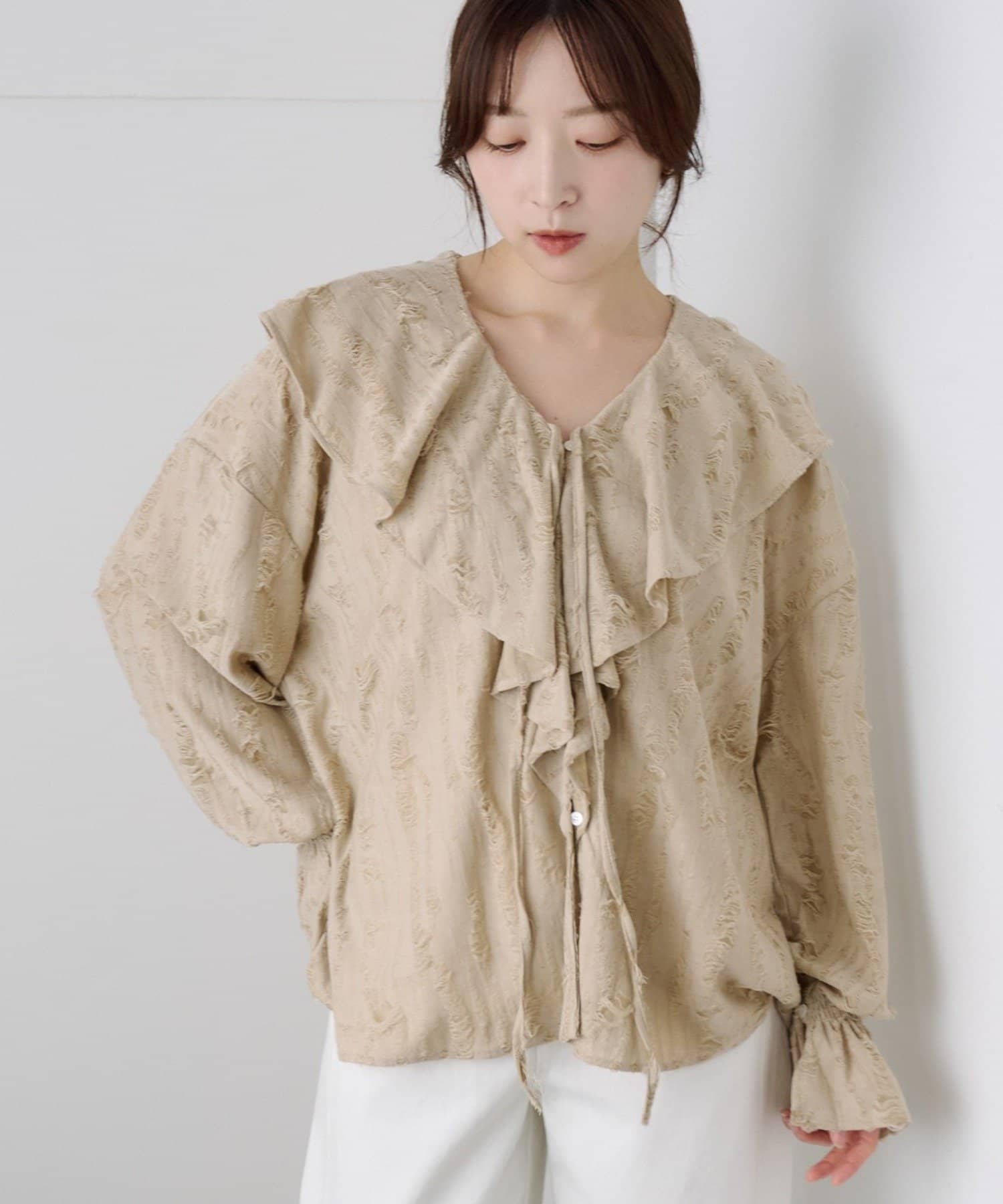 OUTLET(アウトレット) 【SHENERY】ニュアンスフリルカラーブラウス