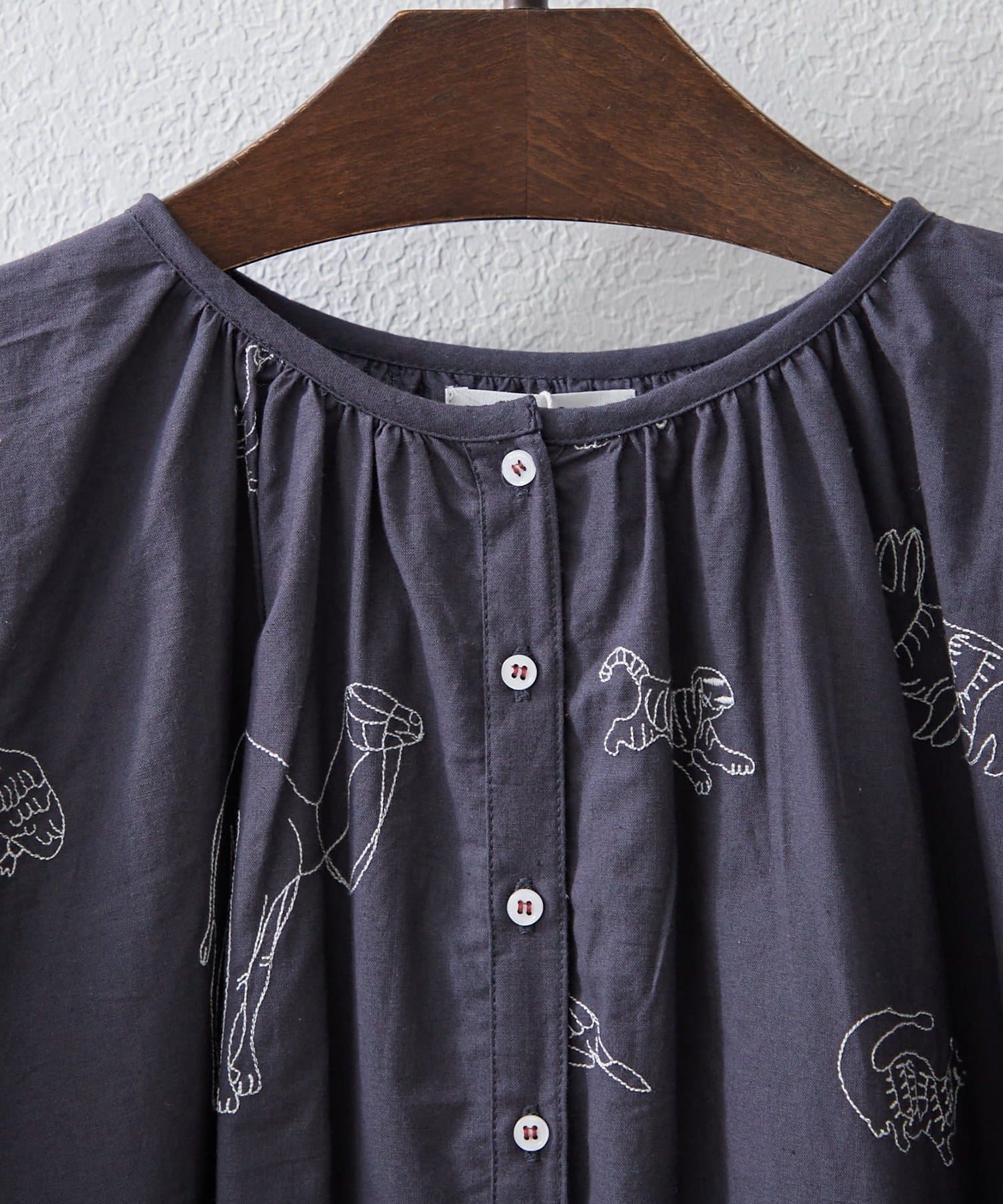 Remind me and forever(リマインドミーアンドフォーエバー) リバイバル【India Serie】アニマル刺繍前開きワンピース