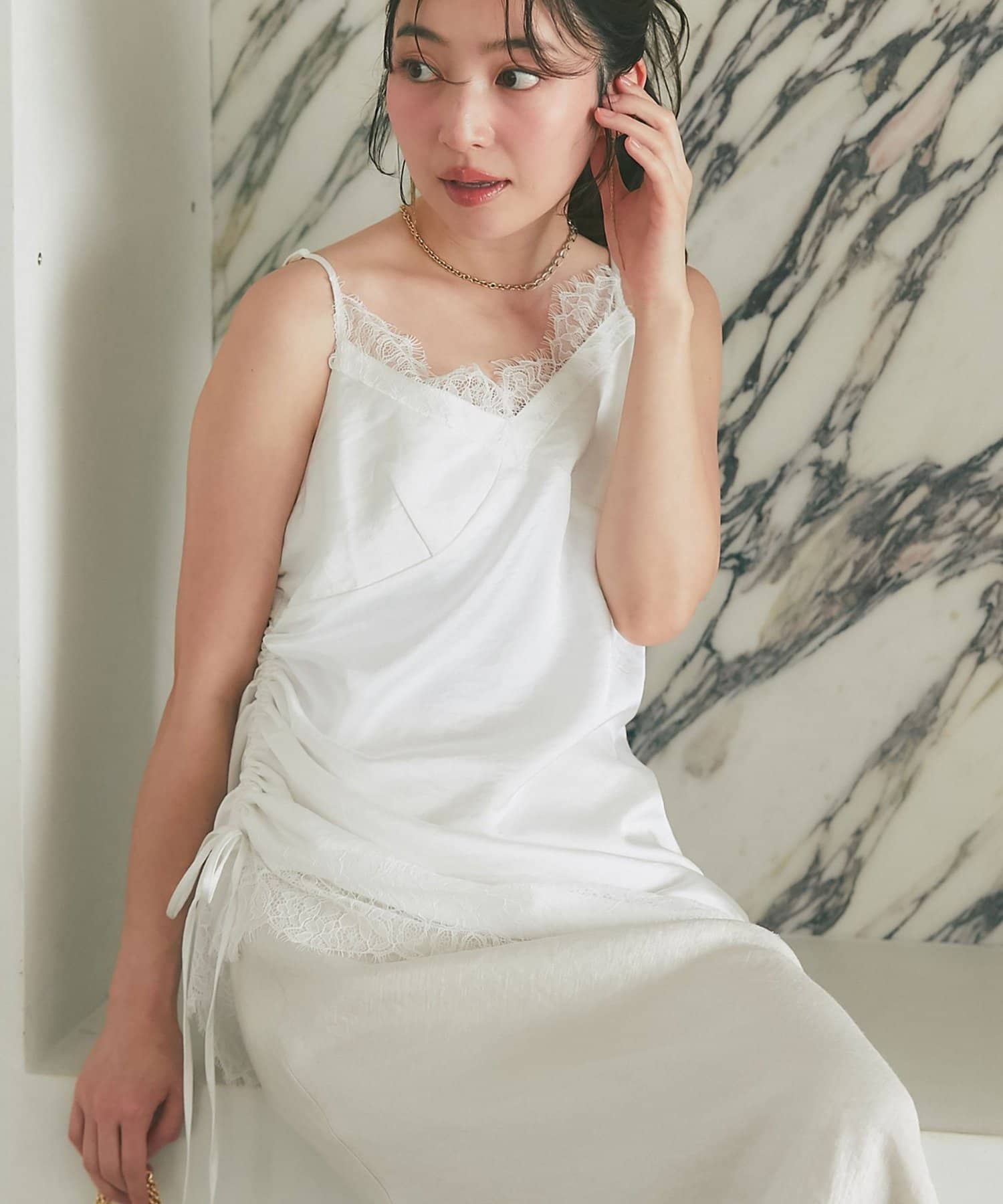 La boutique BonBon(ラブティックボンボン) レースサテンアシメドロストキャミ