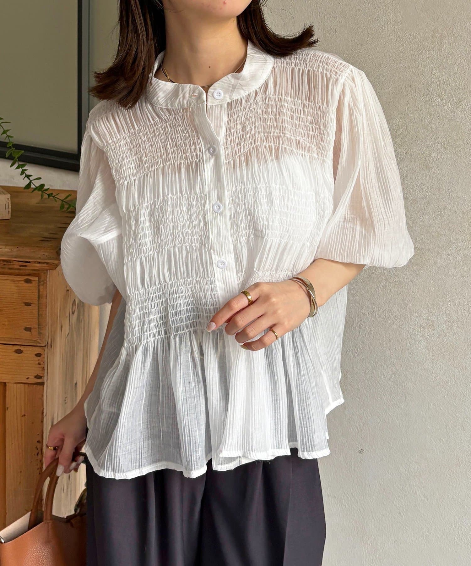 Thevon.(ゼヴォン) シアーシャーリング5分袖ブラウス