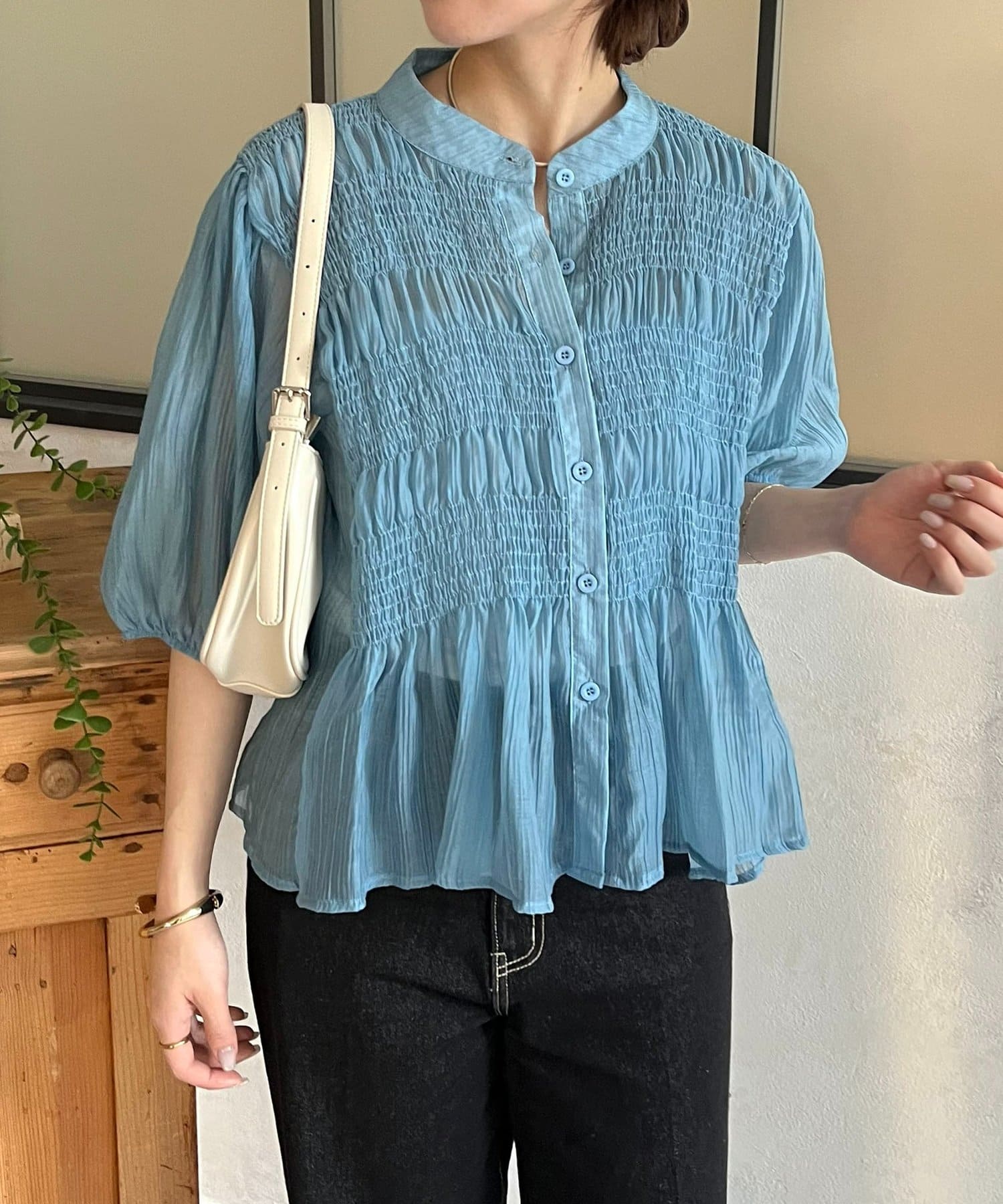 Thevon.(ゼヴォン) シアーシャーリング5分袖ブラウス