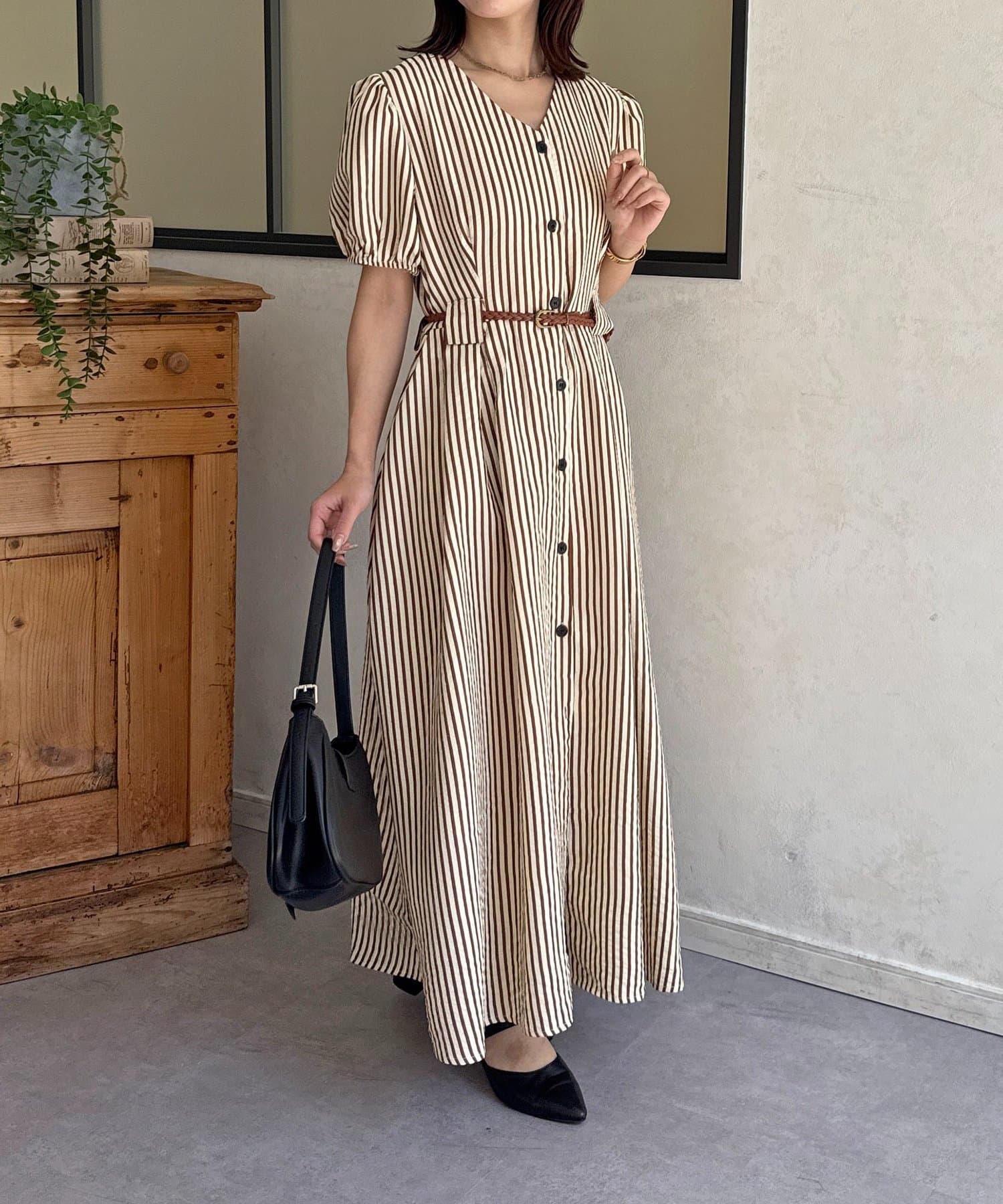 Thevon.(ゼヴォン) ベルト付きストライプ柄ワンピース