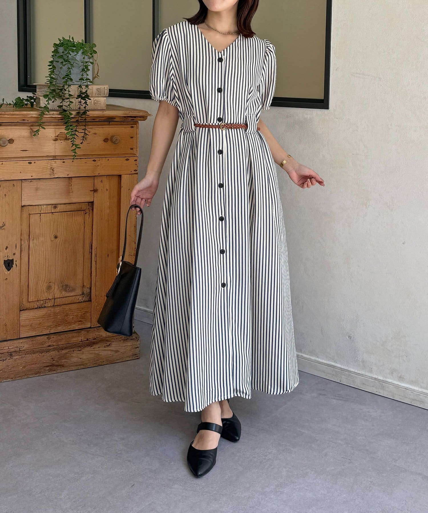 Thevon.(ゼヴォン) ベルト付きストライプ柄ワンピース