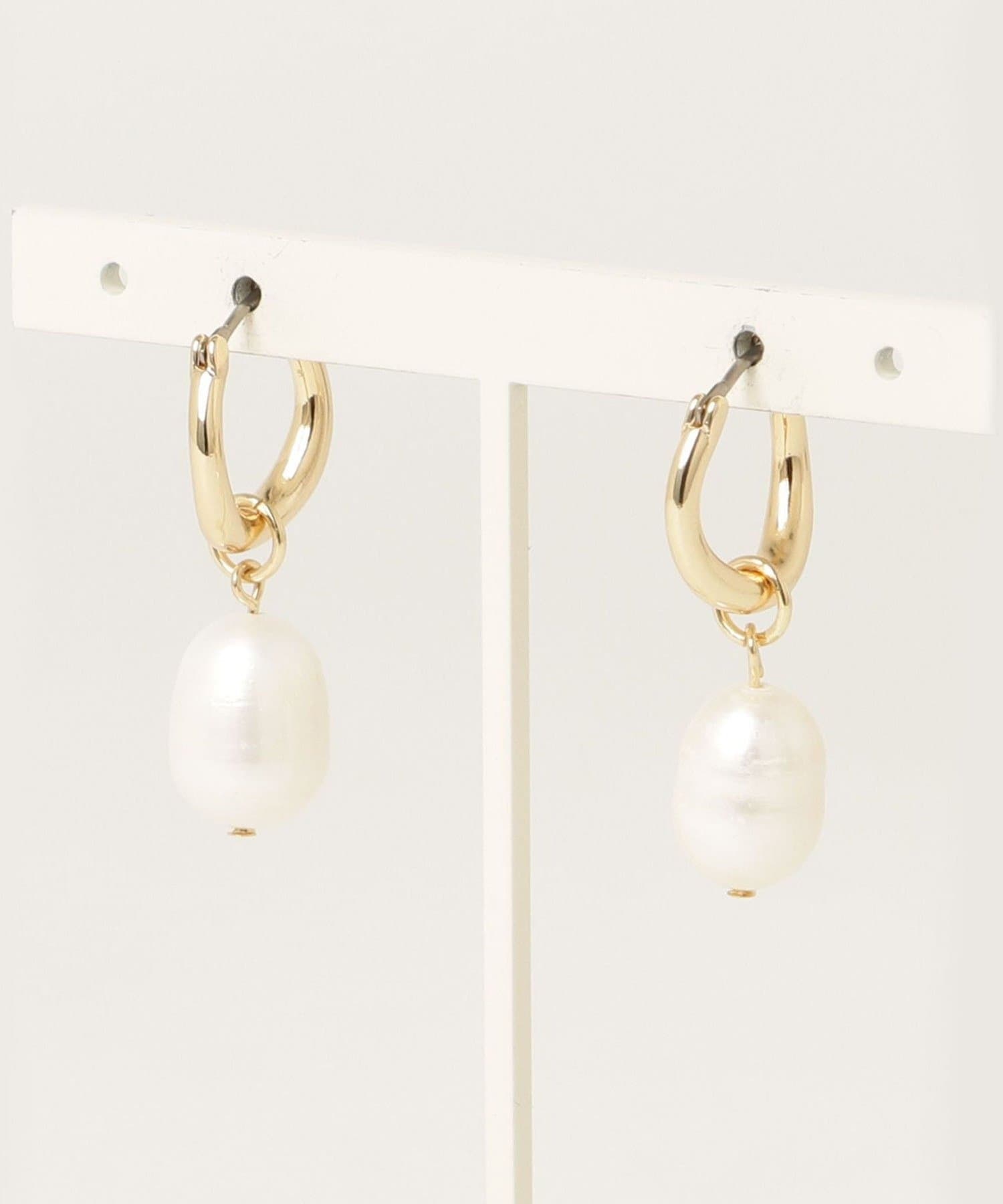 FREDY & GLOSTER(フレディ アンド グロスター) 淡水パールリングピアス