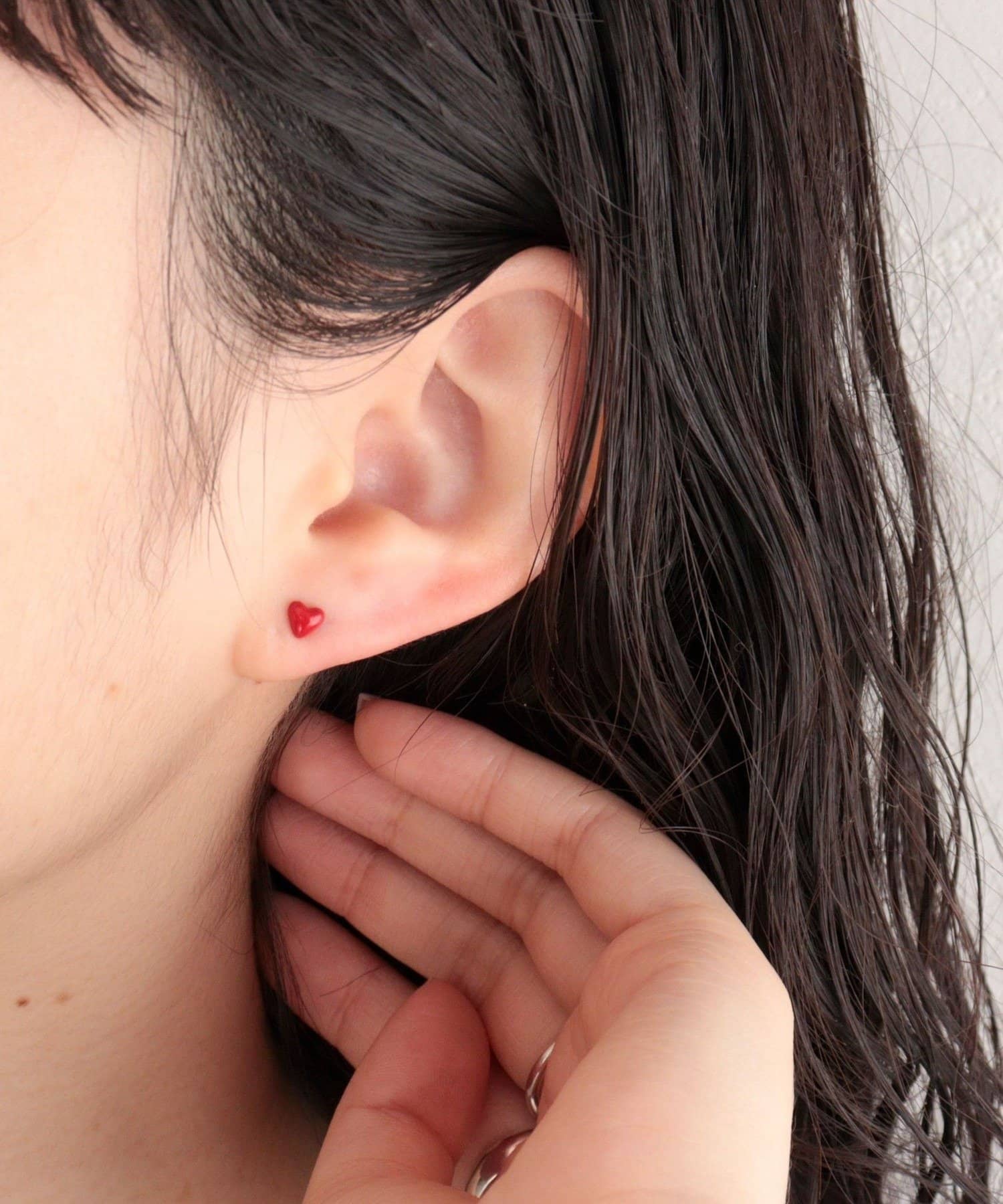 FREDY & GLOSTER(フレディ アンド グロスター) プチハートカラーエポピアス