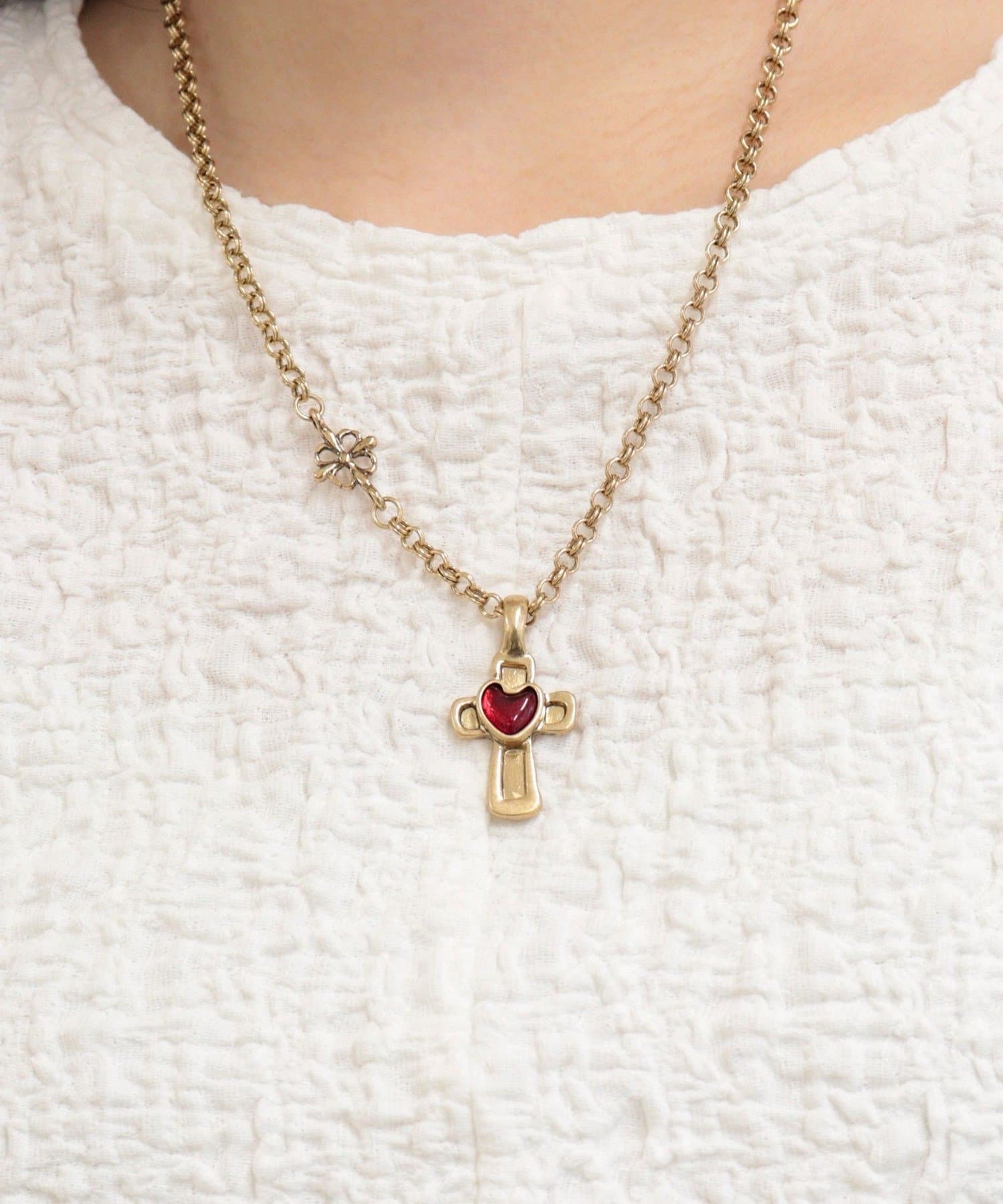 FREDY & GLOSTER(フレディ アンド グロスター) アンティーク調ハートネックレス