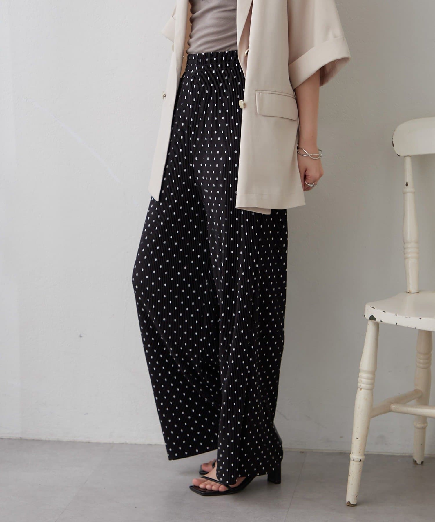 Remind me and forever(リマインドミーアンドフォーエバー) 《全5柄！》クリスタルプリーツパンツ