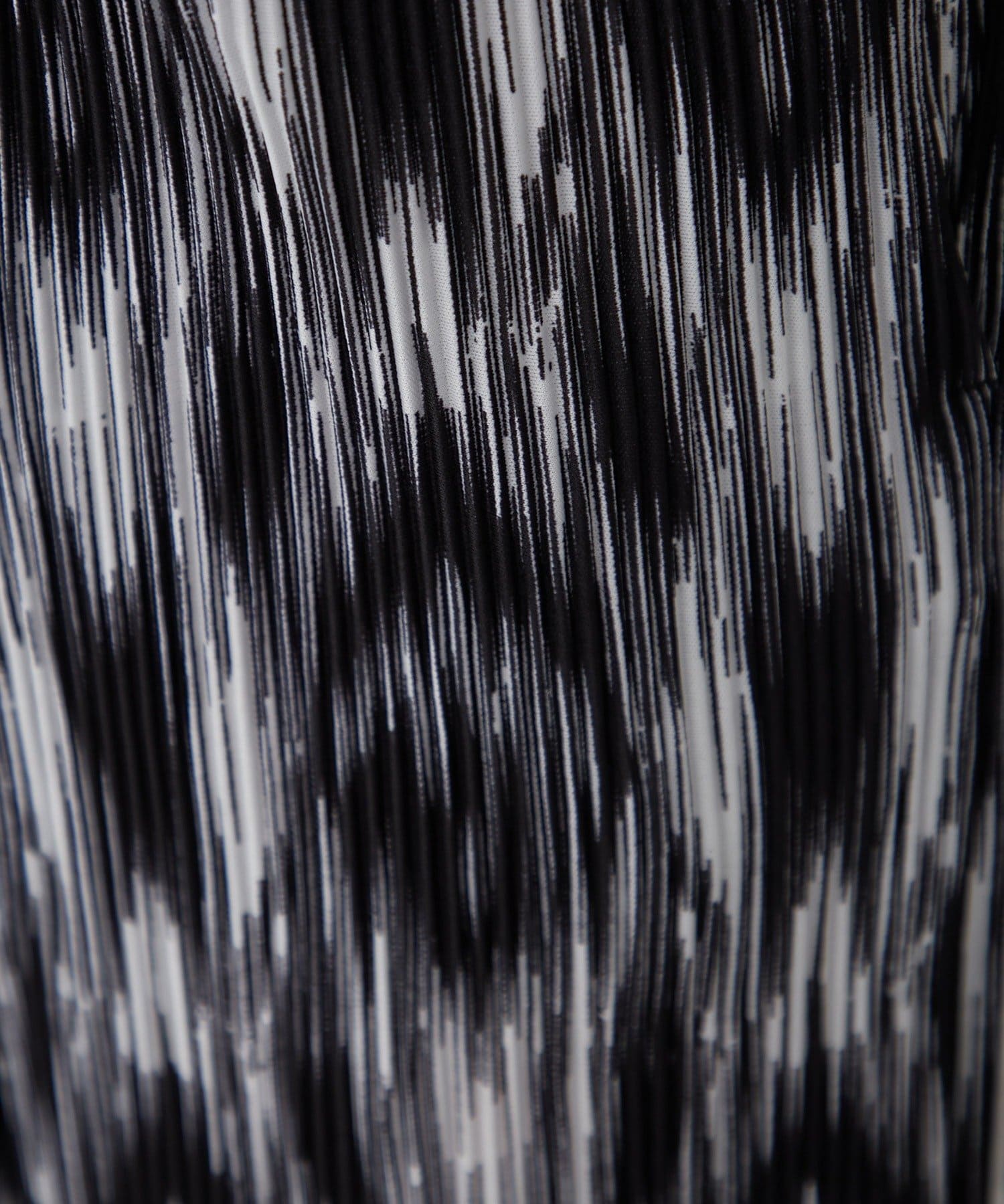 Remind me and forever(リマインドミーアンドフォーエバー) 《全5柄！》クリスタルプリーツパンツ