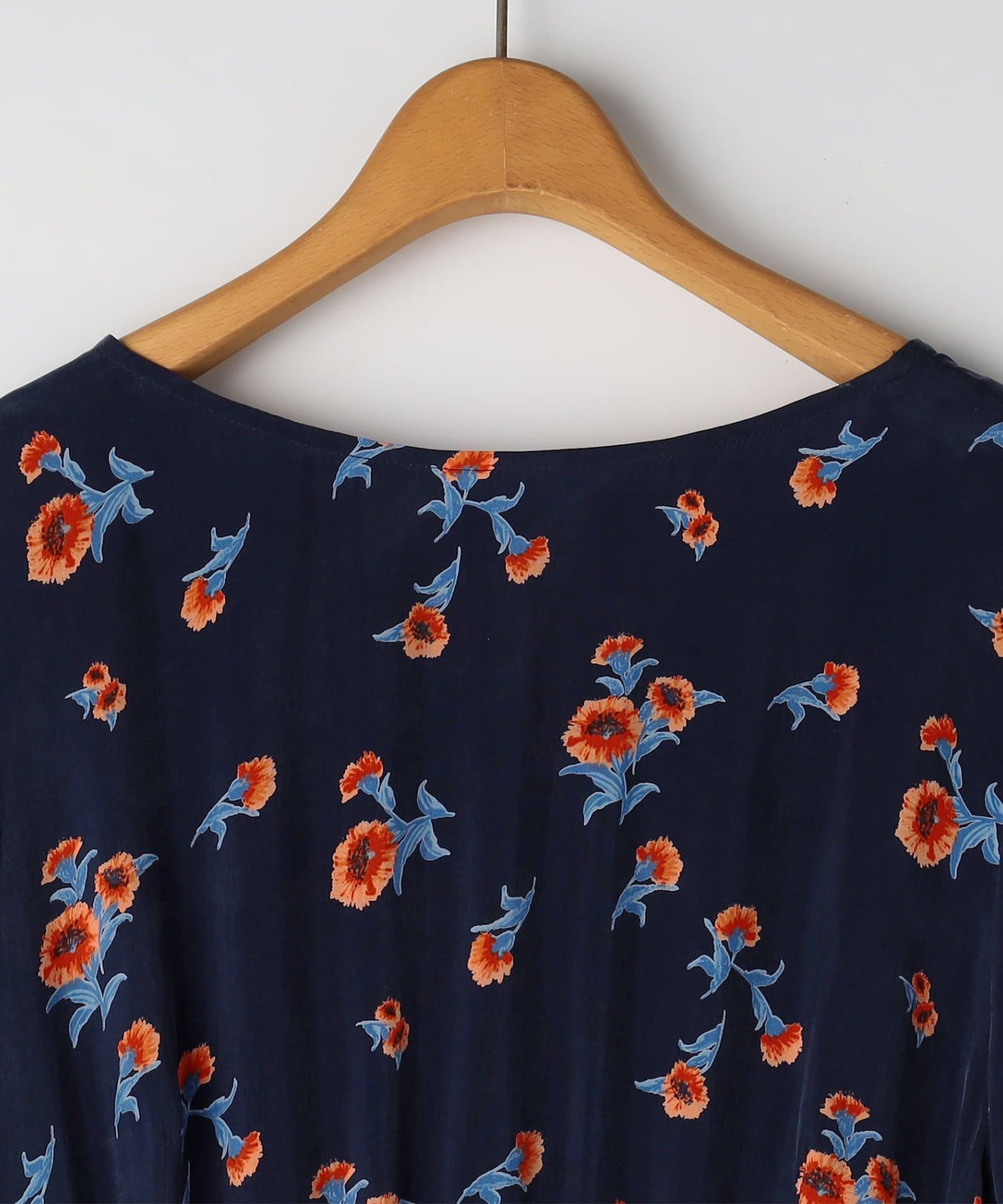 NOLLEY'S(ノーリーズ) ウォッシャブルスカーレット柄ワンピース