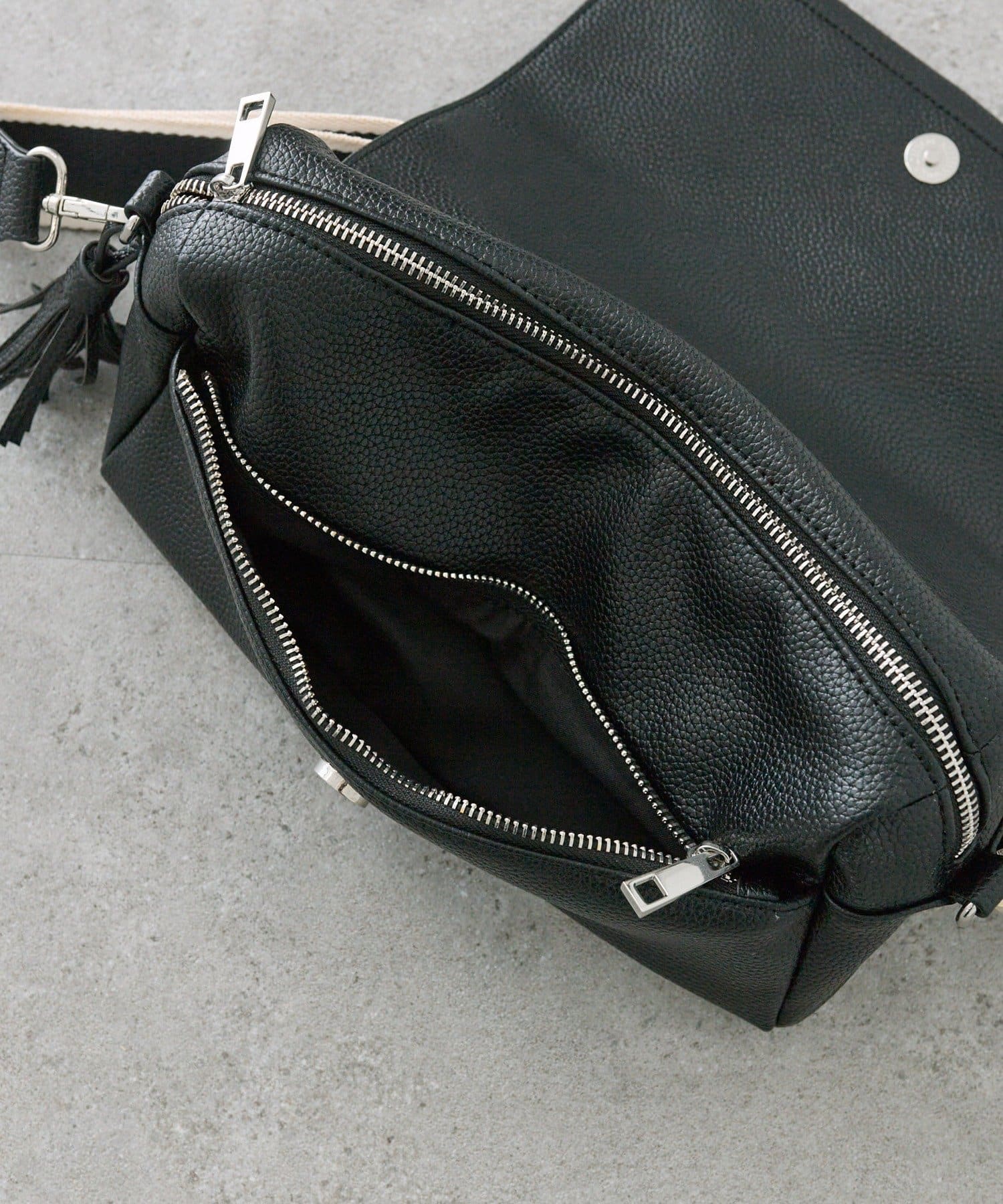 PUAL CE CIN(ピュアルセシン) 【＠sein___000企画】タッセルチャームショルダーBAG