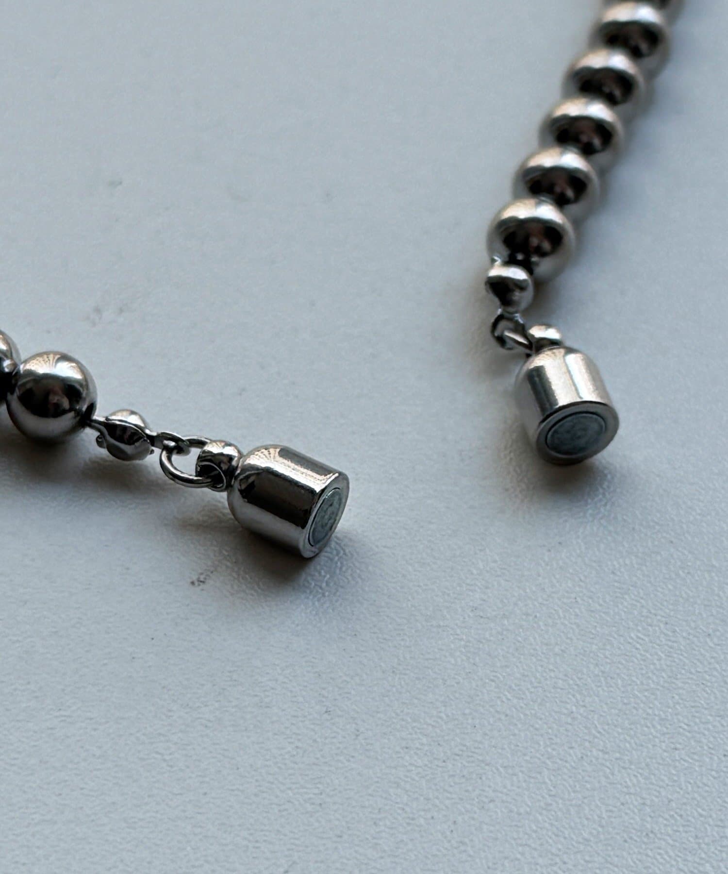 DOUDOU(ドゥドゥ) ボールチェーンマグネットショートネッレス