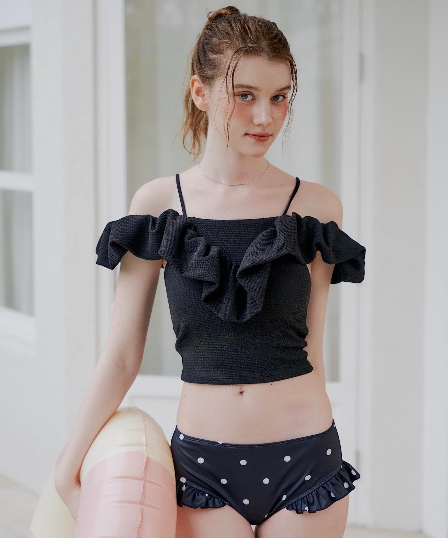 Chico(チコ) 【水着/トップス】フリルオフショルトップス