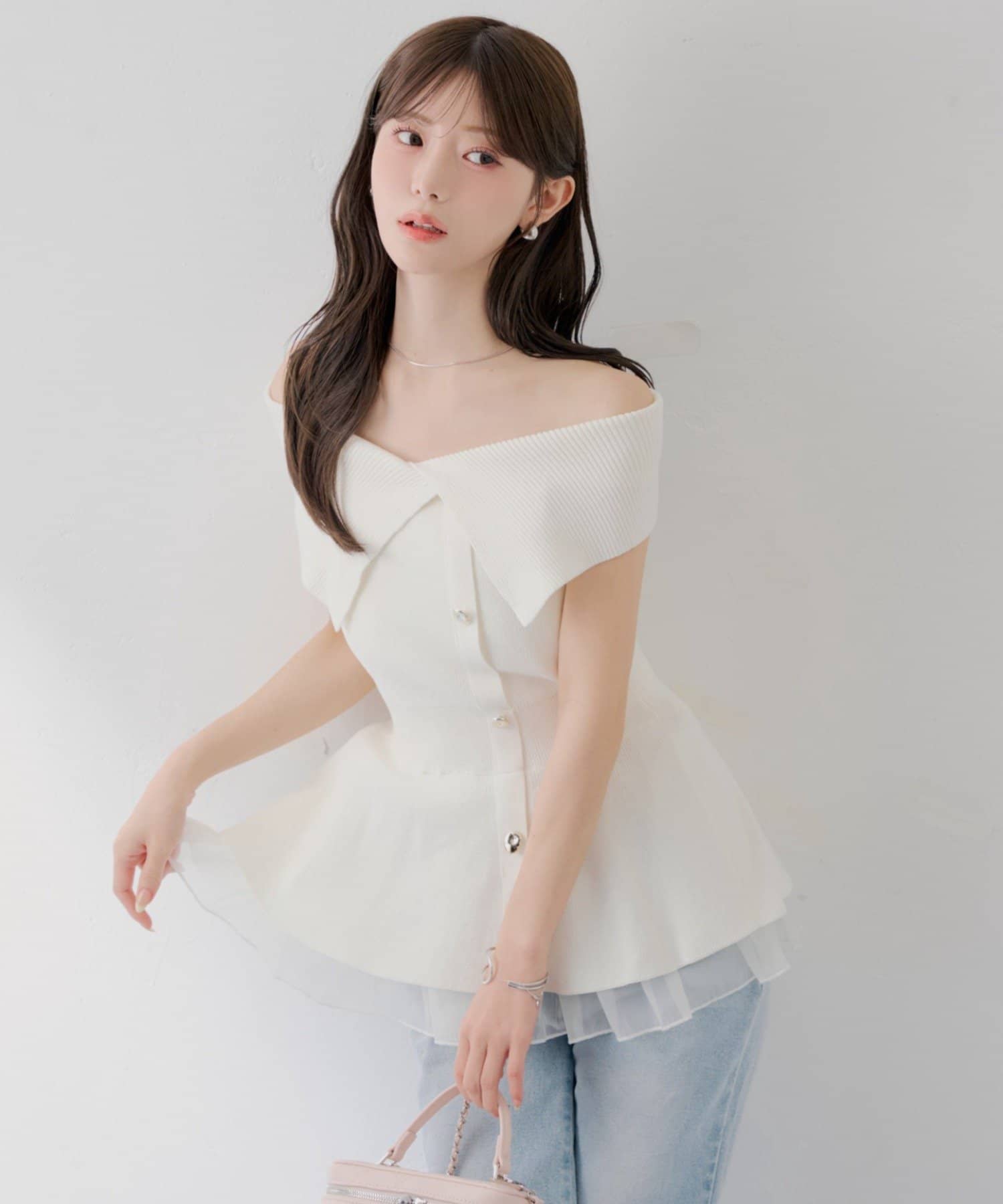 Chico(チコ) 【SALON by Chico】オフショルレイヤードペプラムニット