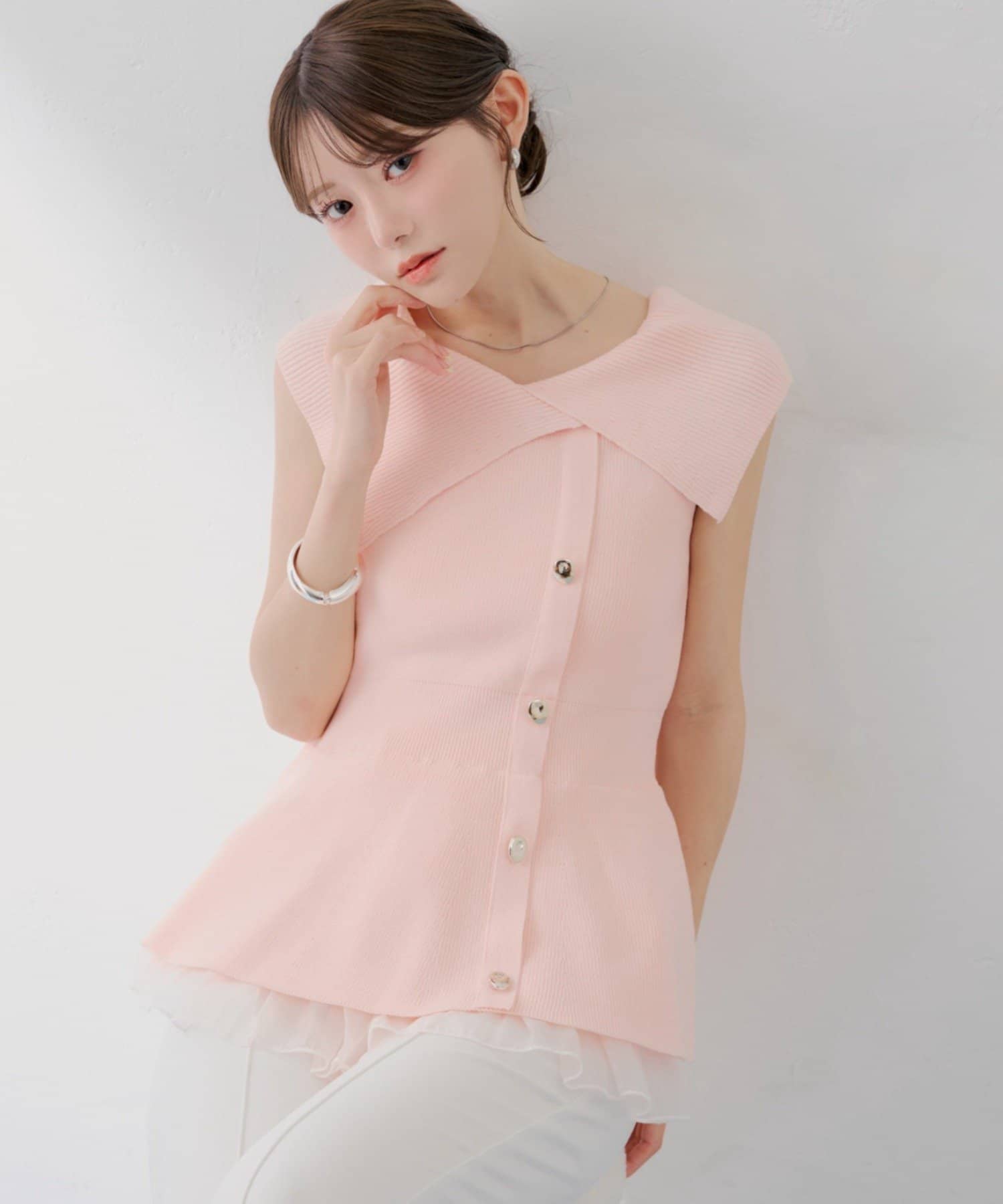 Chico(チコ) 【SALON by Chico】オフショルレイヤードペプラムニット