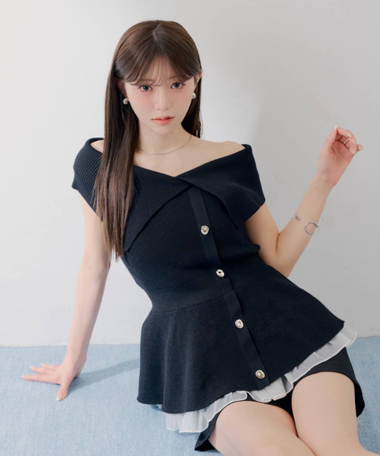 Chico(チコ) 【SALON by Chico】オフショルレイヤードペプラムニット