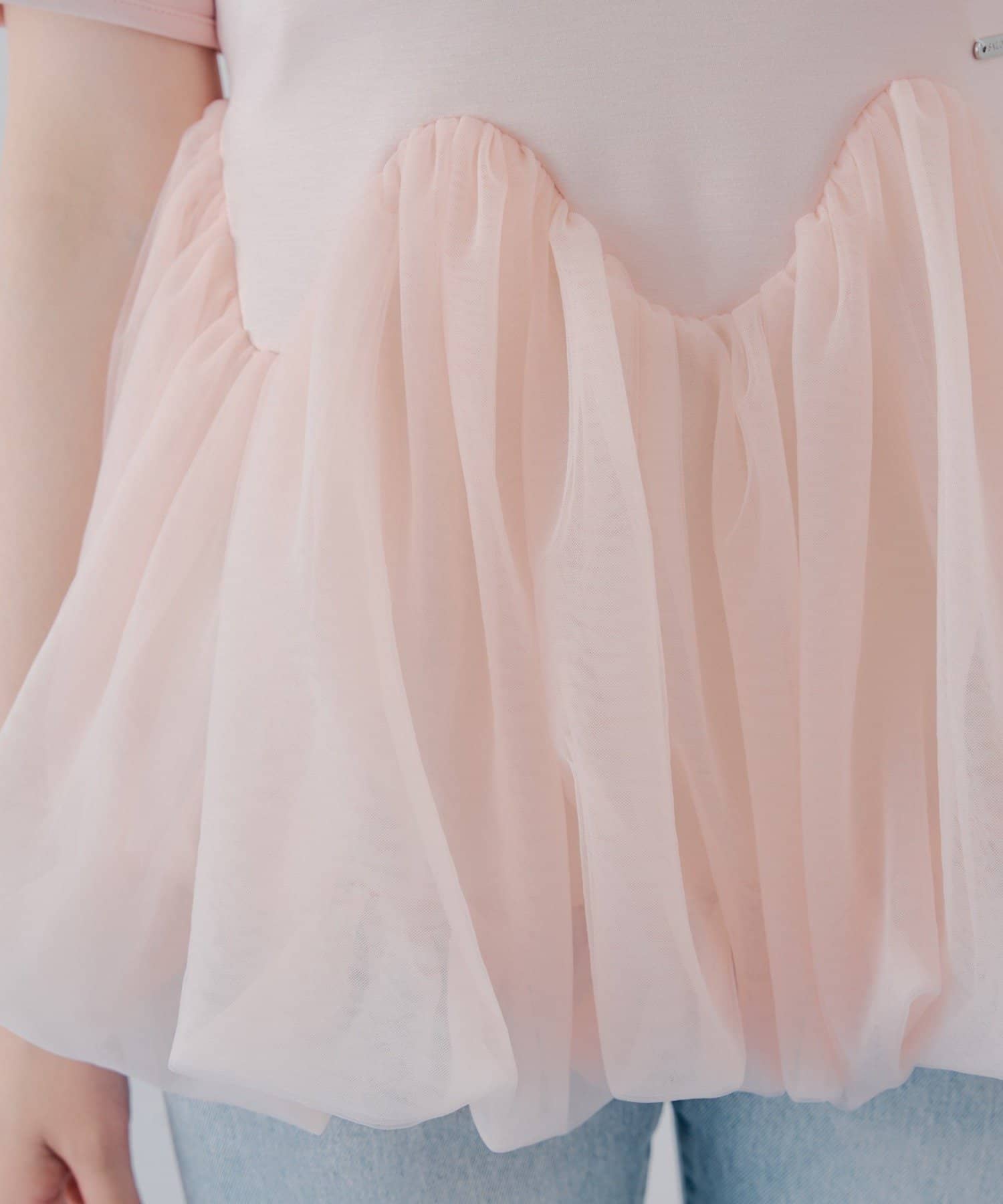 Chico(チコ) 4/9(木)0:00販売【SALON by Chico】デザインスリーブチューリップバルーントップス