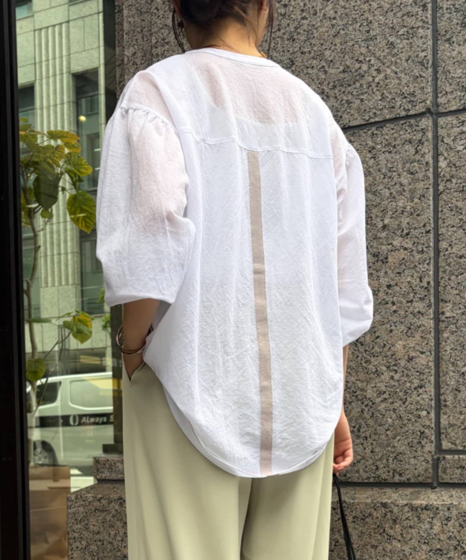 Jena　espace merveilleux(ジェナ　エスパスメルヴェイユ) シアーバックラインブラウス