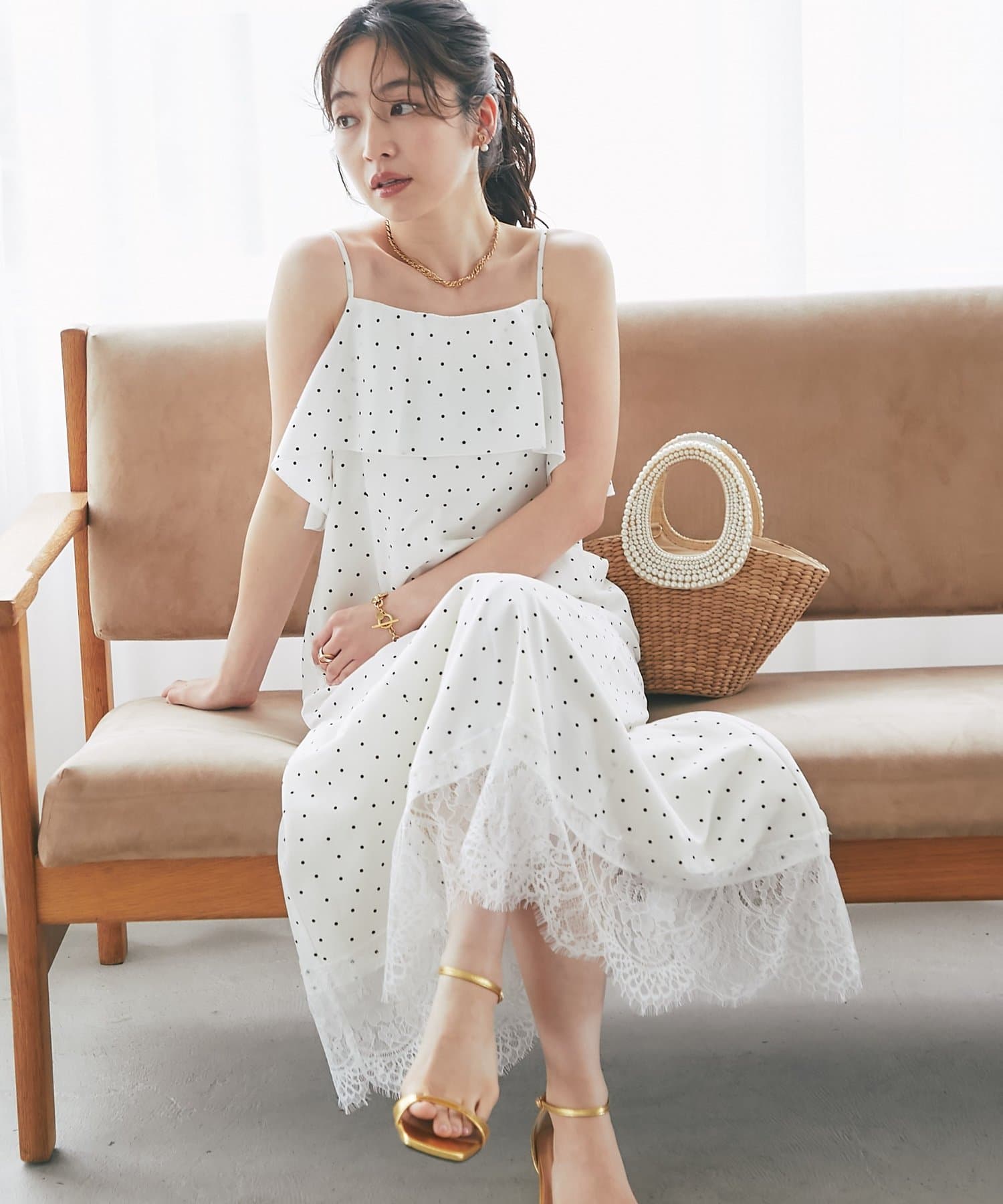 La boutique BonBon(ラブティックボンボン) 【3サイズ展開あり】ドットプリントラッフルマーメイドキャミワンピース