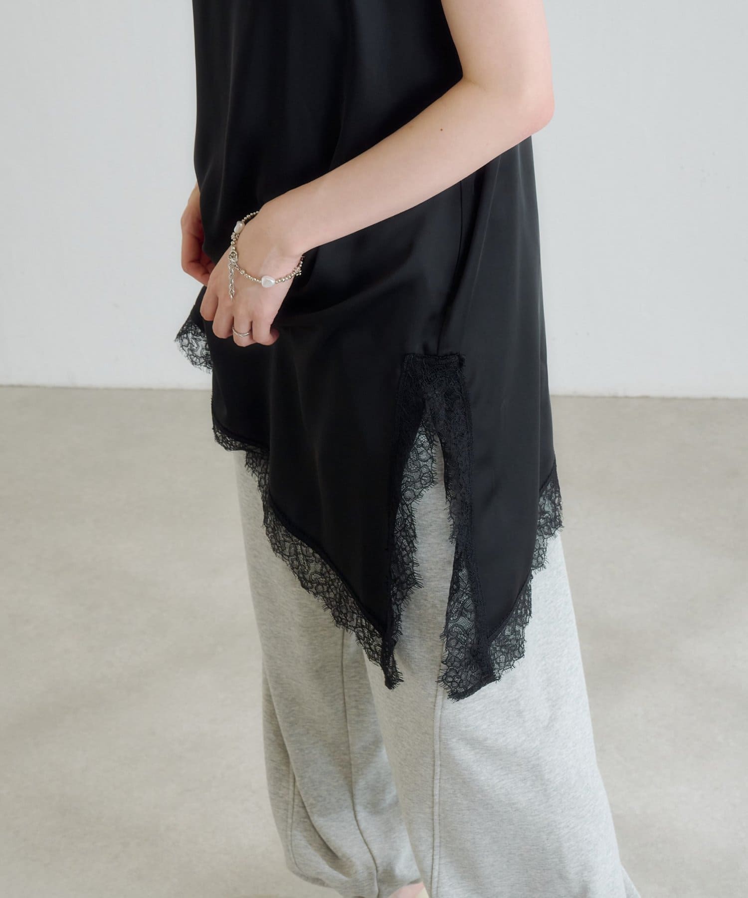 Kastane(カスタネ) レースサテンキャミ