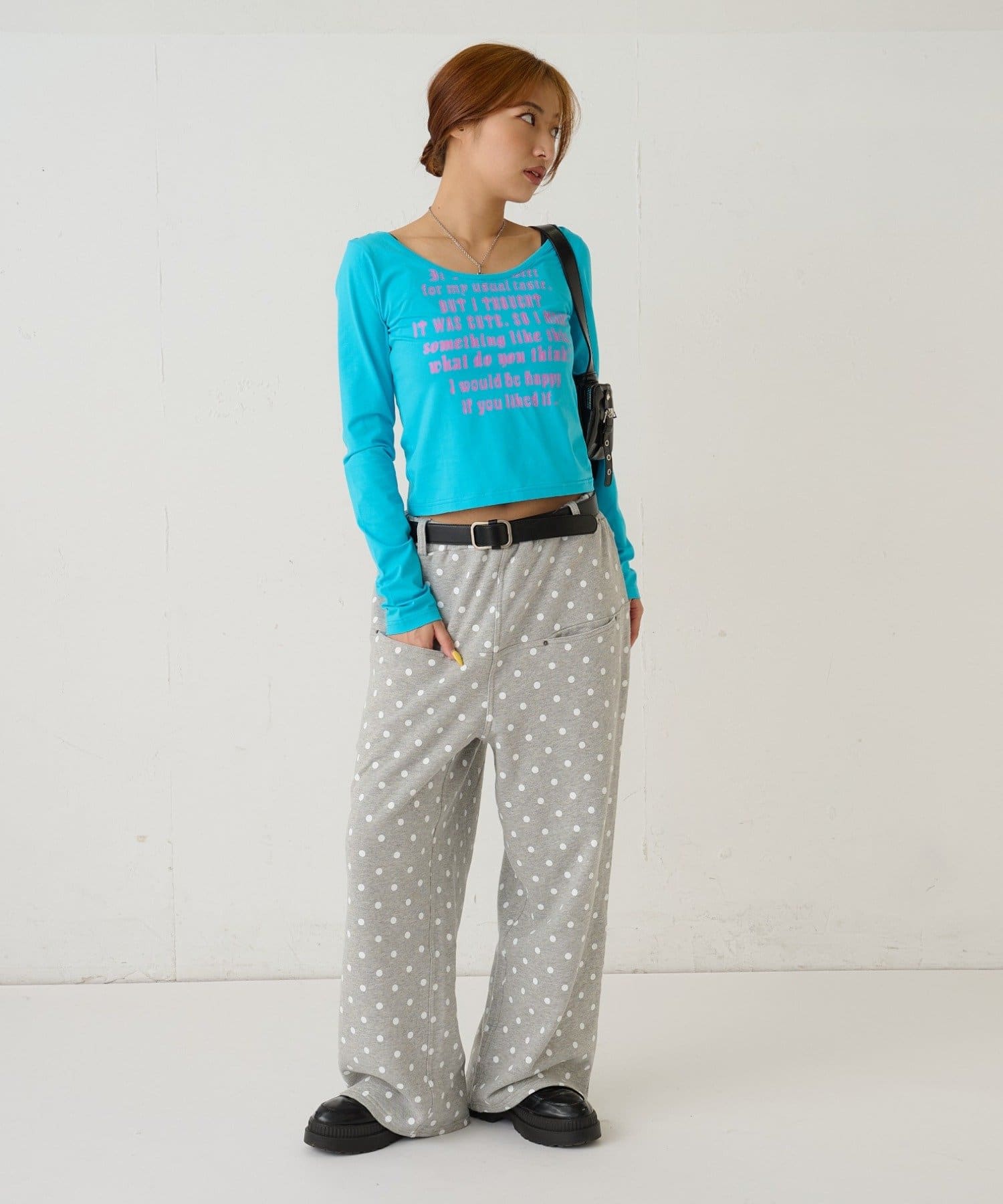 WHO’S WHO gallery(フーズフーギャラリー) ドットスラッシュポケットスウェットパンツ