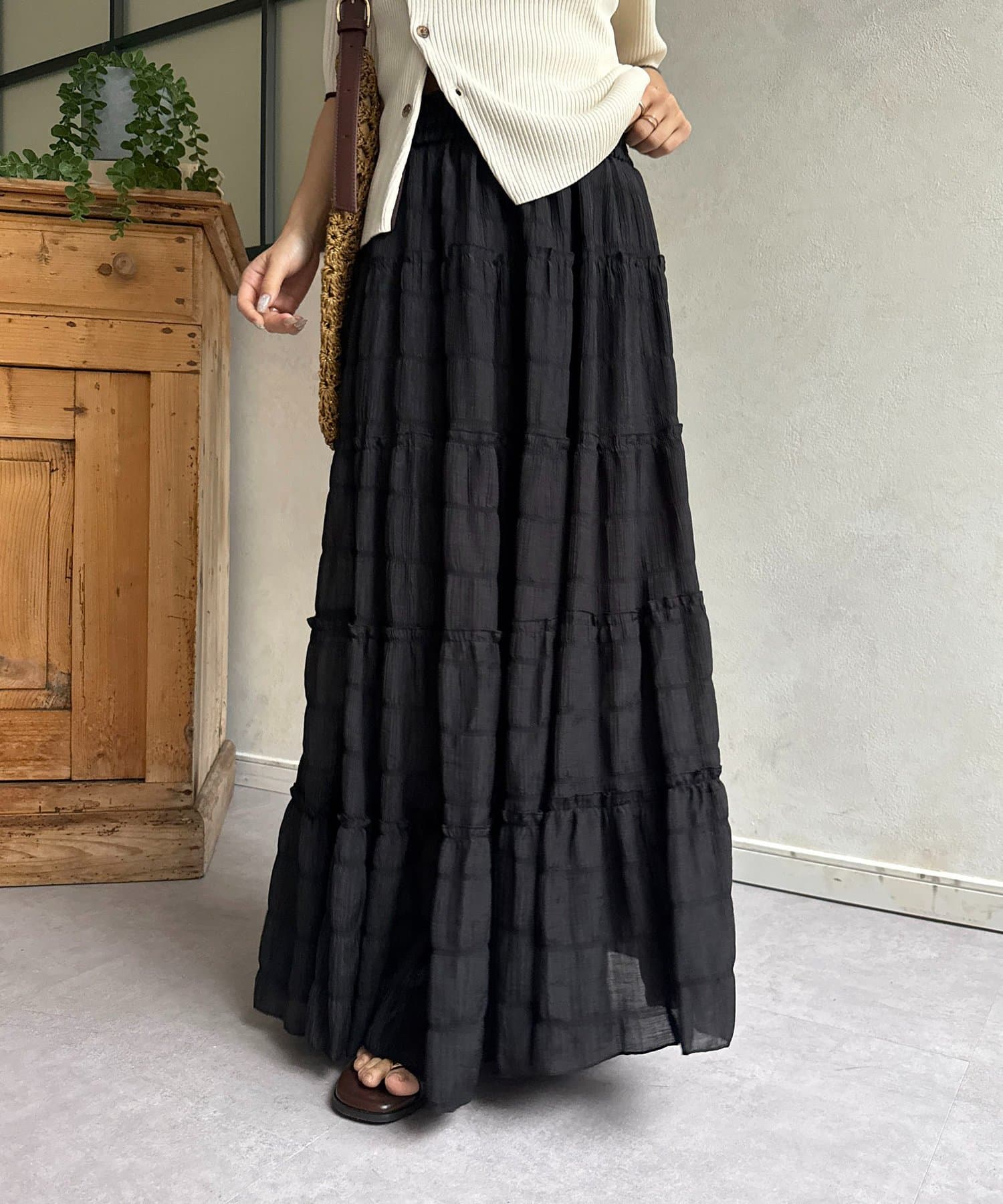 Thevon.(ゼヴォン) シャーリングティアードスカート