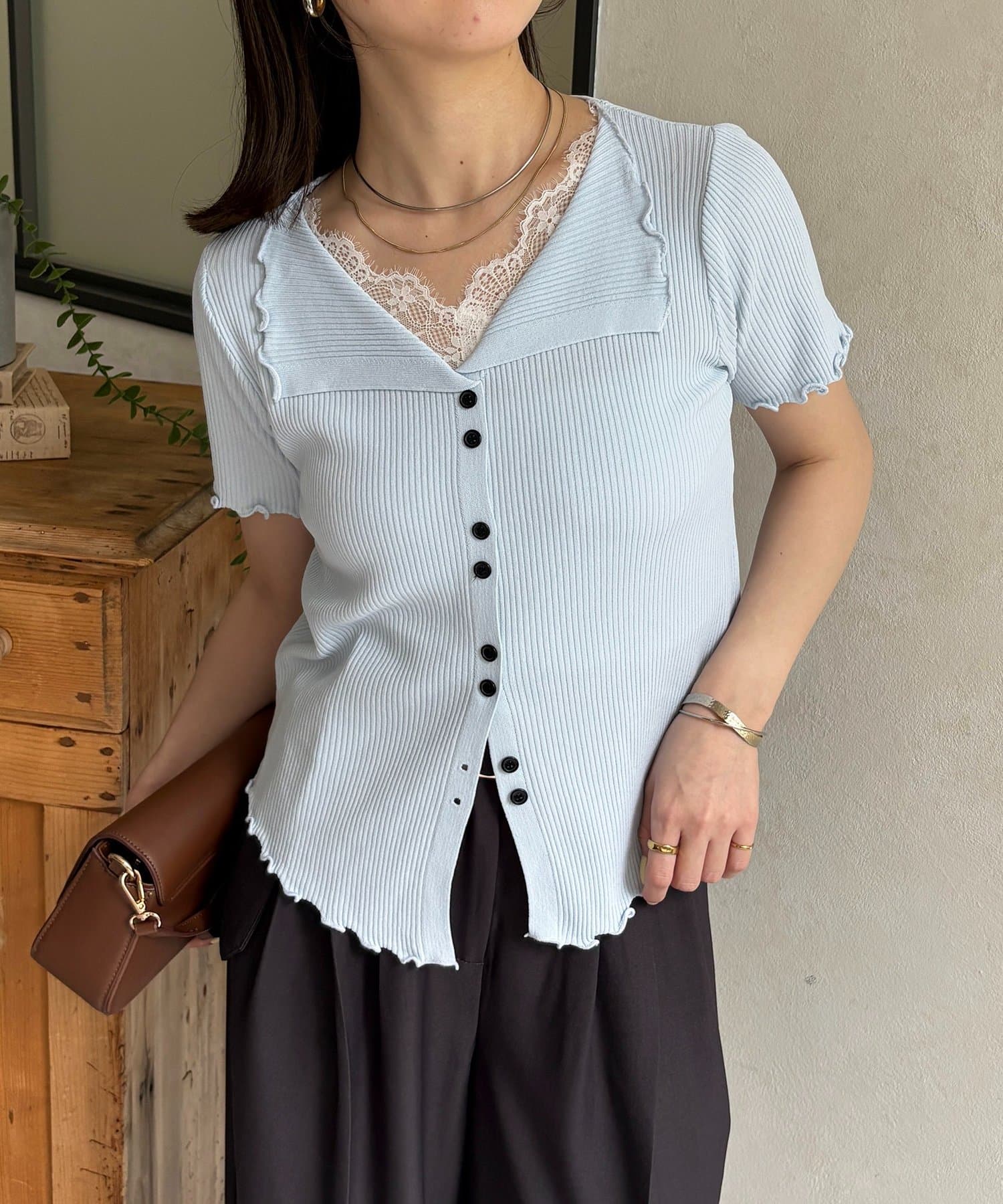 Thevon.(ゼヴォン) ネックレースドッキング半袖ニットカーディガン