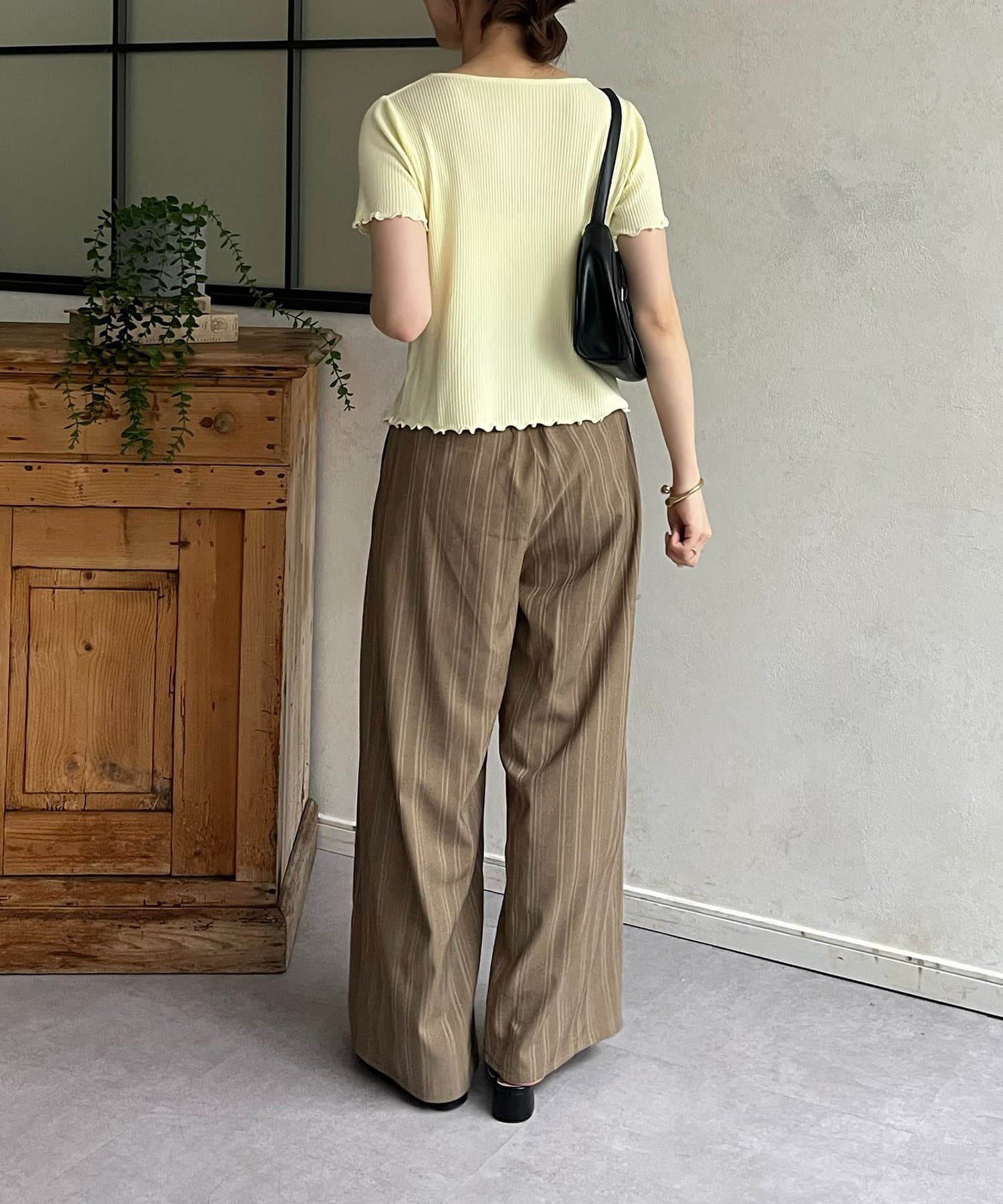 Thevon.(ゼヴォン) ネックレースドッキング半袖ニットカーディガン