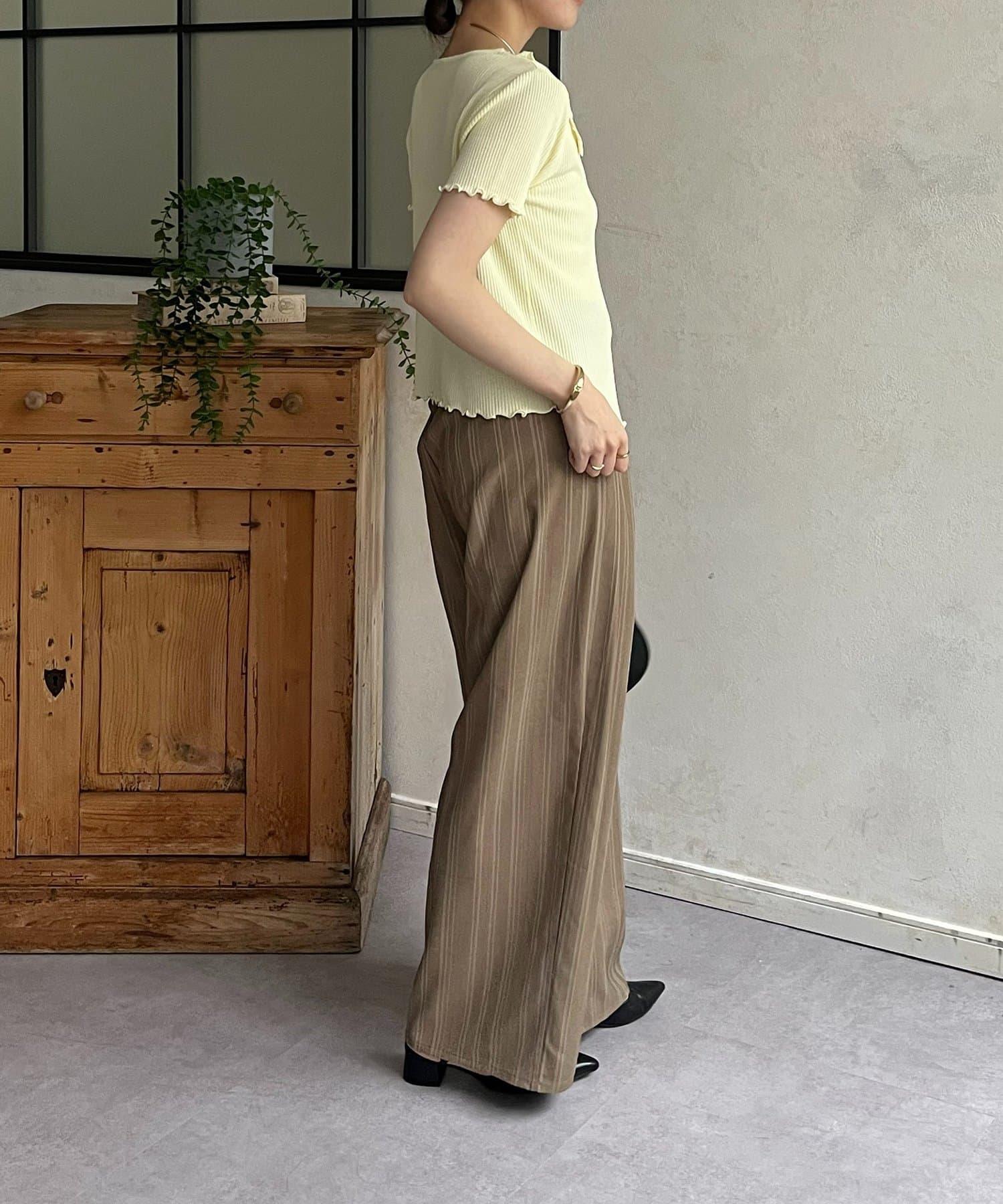 Thevon.(ゼヴォン) ネックレースドッキング半袖ニットカーディガン