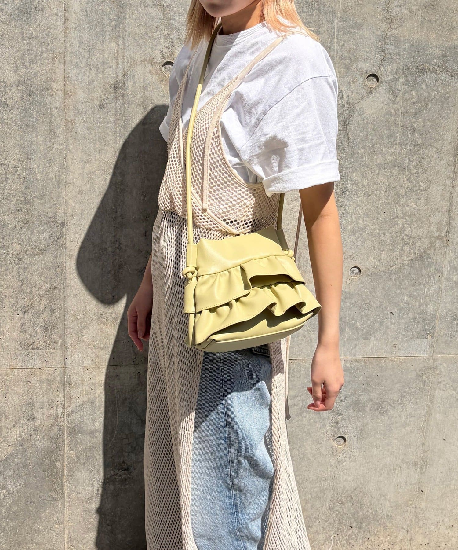 Lattice(ラティス) フリルショルダーバッグ