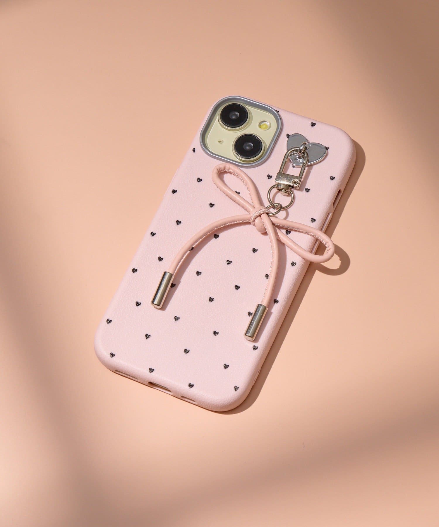 Lattice(ラティス) リボンハートドットスマホケース(iPhone15)