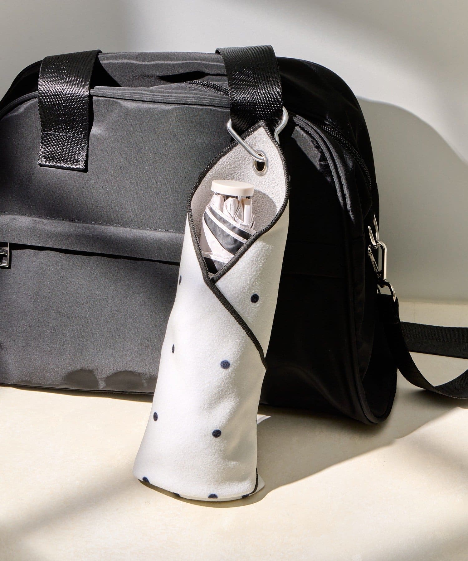 Lattice(ラティス) 【カラビナ付き】くっつくタオル