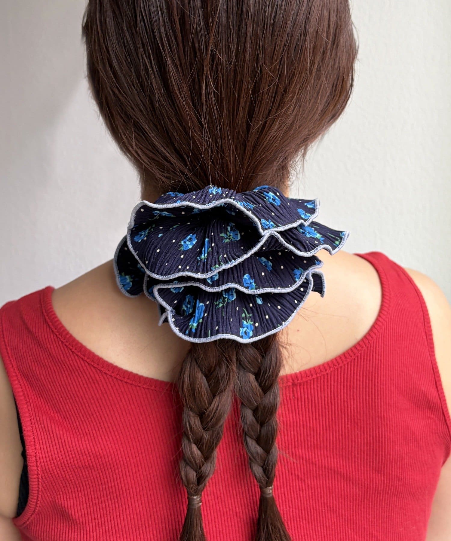 Lattice(ラティス) プリーツ花柄シュシュ