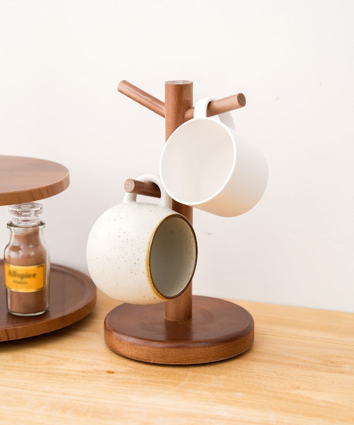 3COINS(スリーコインズ) 木製回転マグカップツリースタンド／KITINTO