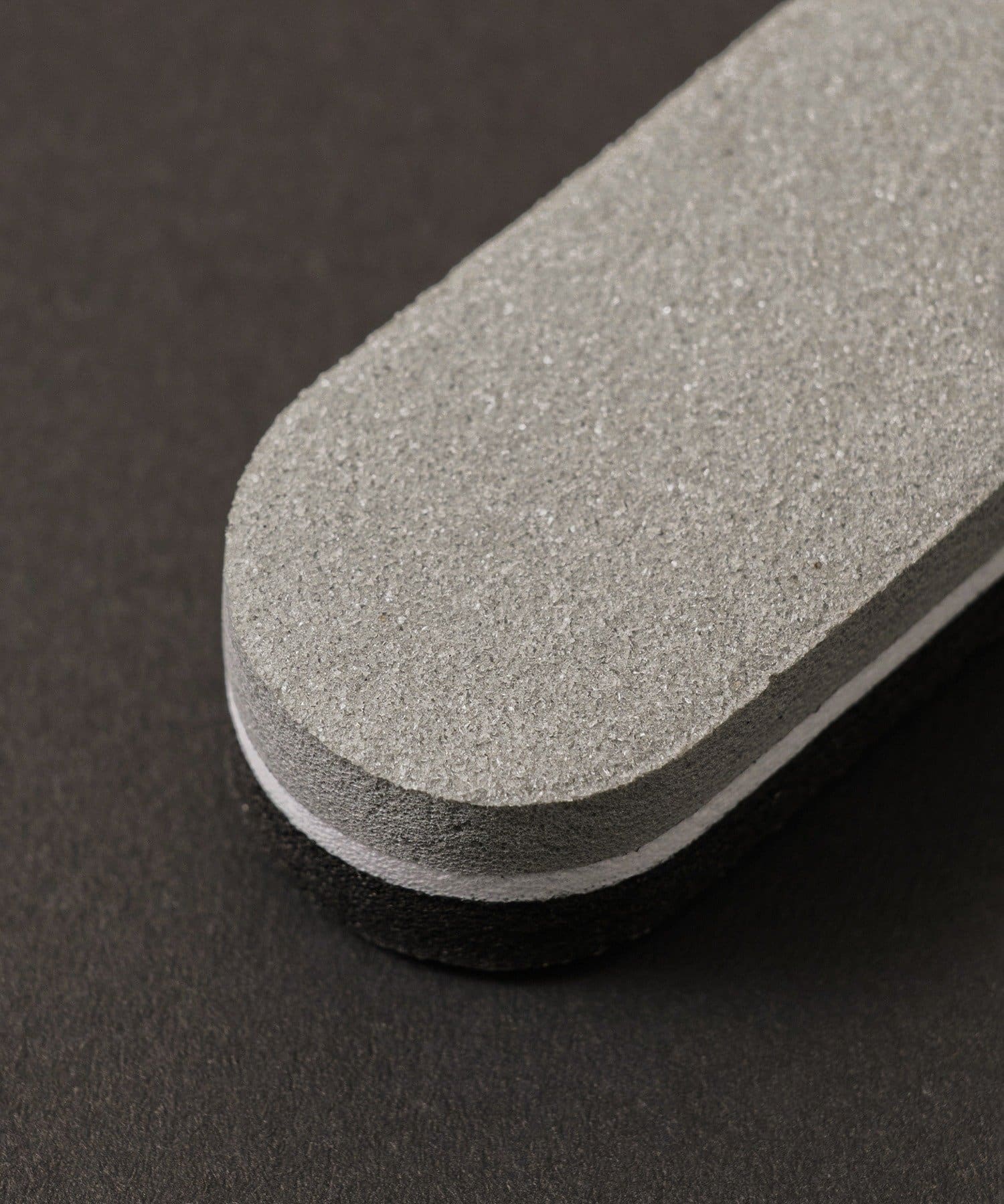 3COINS(スリーコインズ) プレサンドチップ／Elune