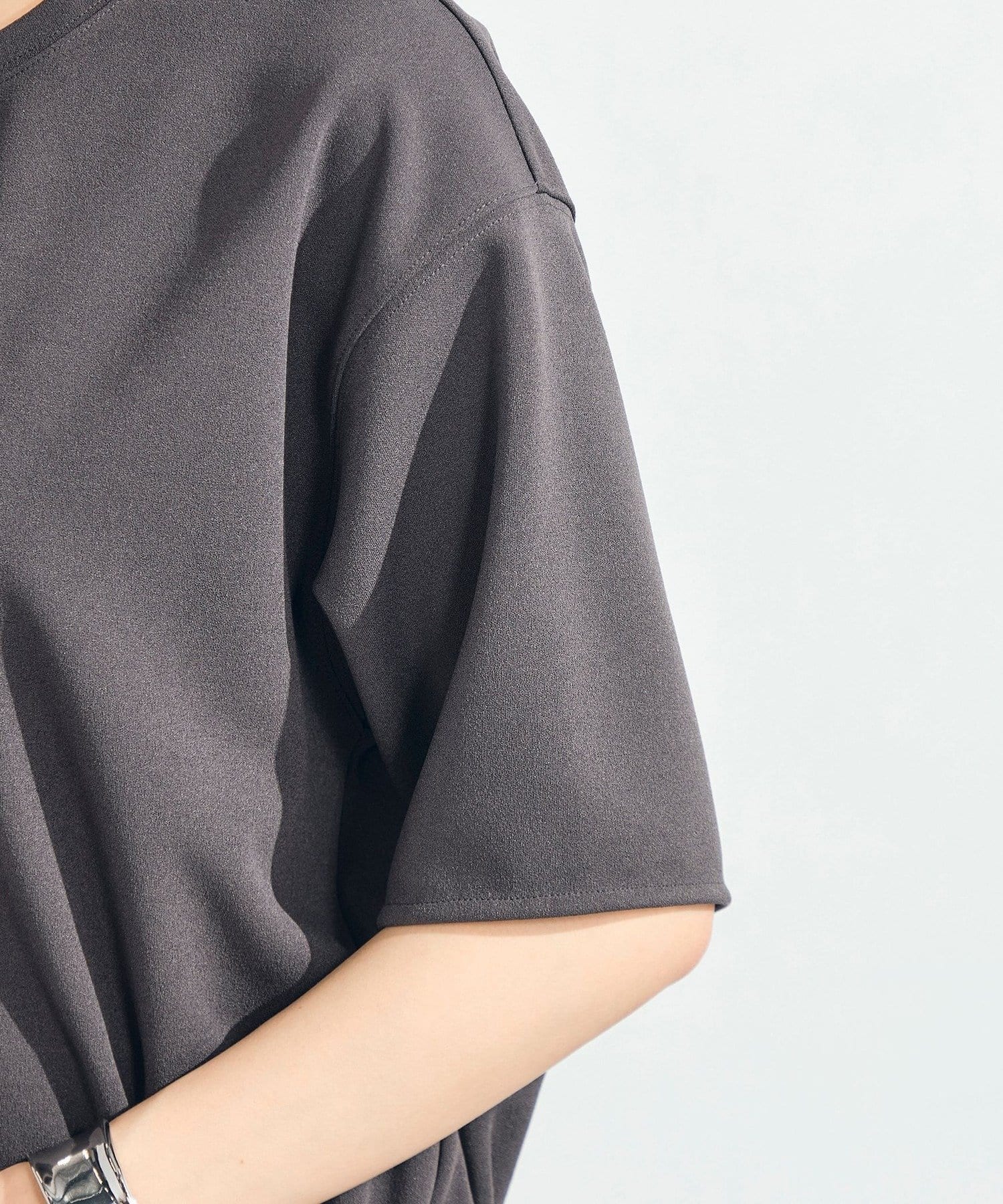 FREDY & GLOSTER(フレディ アンド グロスター) カットジョーゼット5分袖プルオーバーカットソー