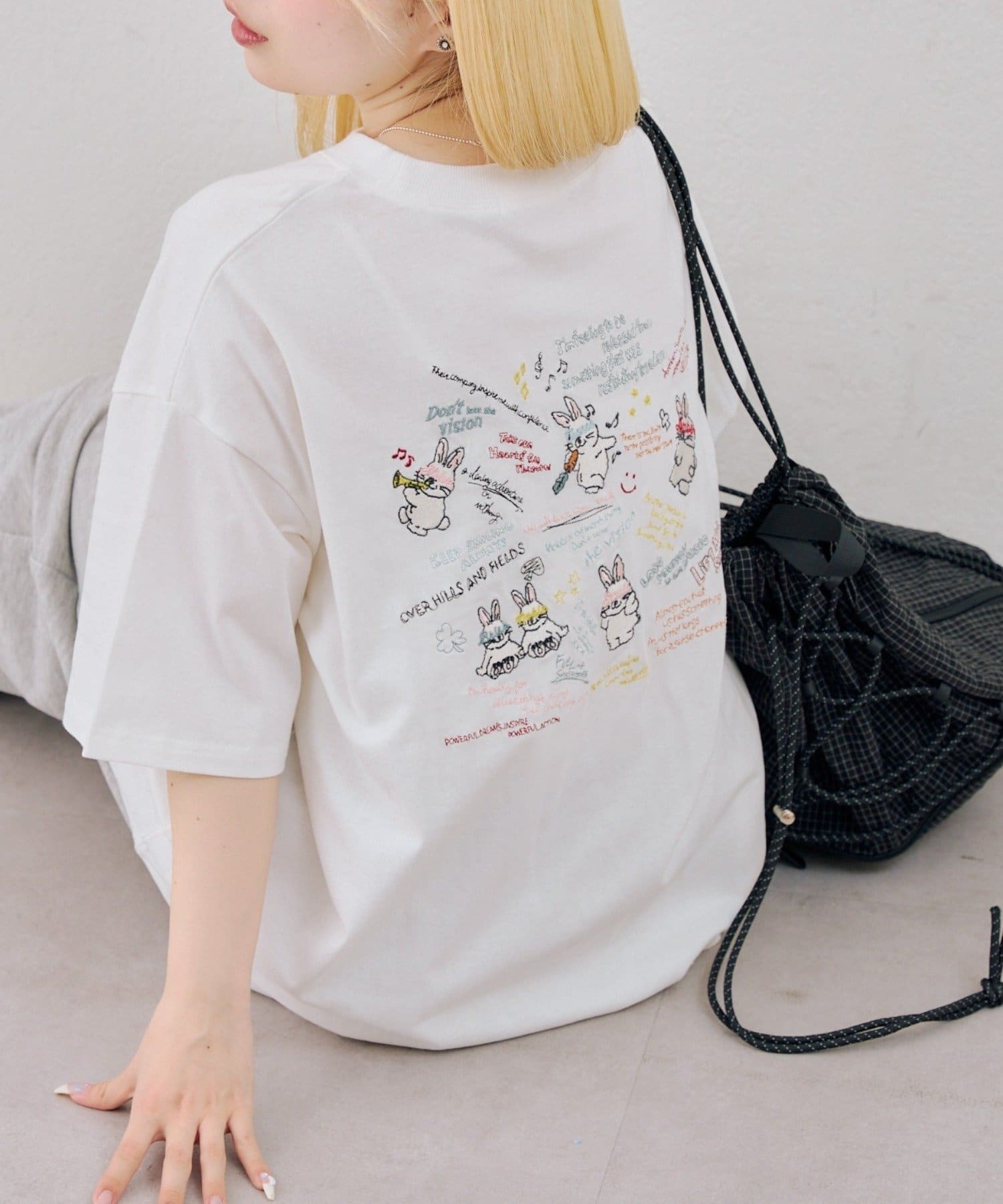 NICE CLAUP / OLIVE des OLIVE OUTLET(ナイスクラップ  / オリーブ デ オリーブ アウトレット) 【ANOTHER BRANCH】わちゃわちゃウサギＢＩＧＴシャツ