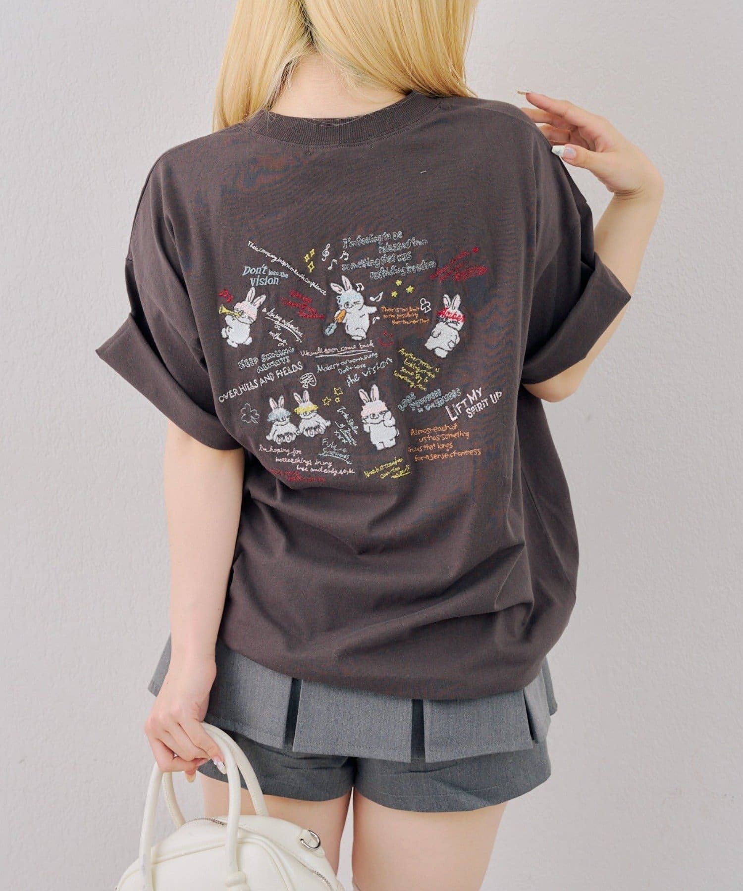 NICE CLAUP / OLIVE des OLIVE OUTLET(ナイスクラップ  / オリーブ デ オリーブ アウトレット) 【ANOTHER BRANCH】わちゃわちゃウサギＢＩＧＴシャツ