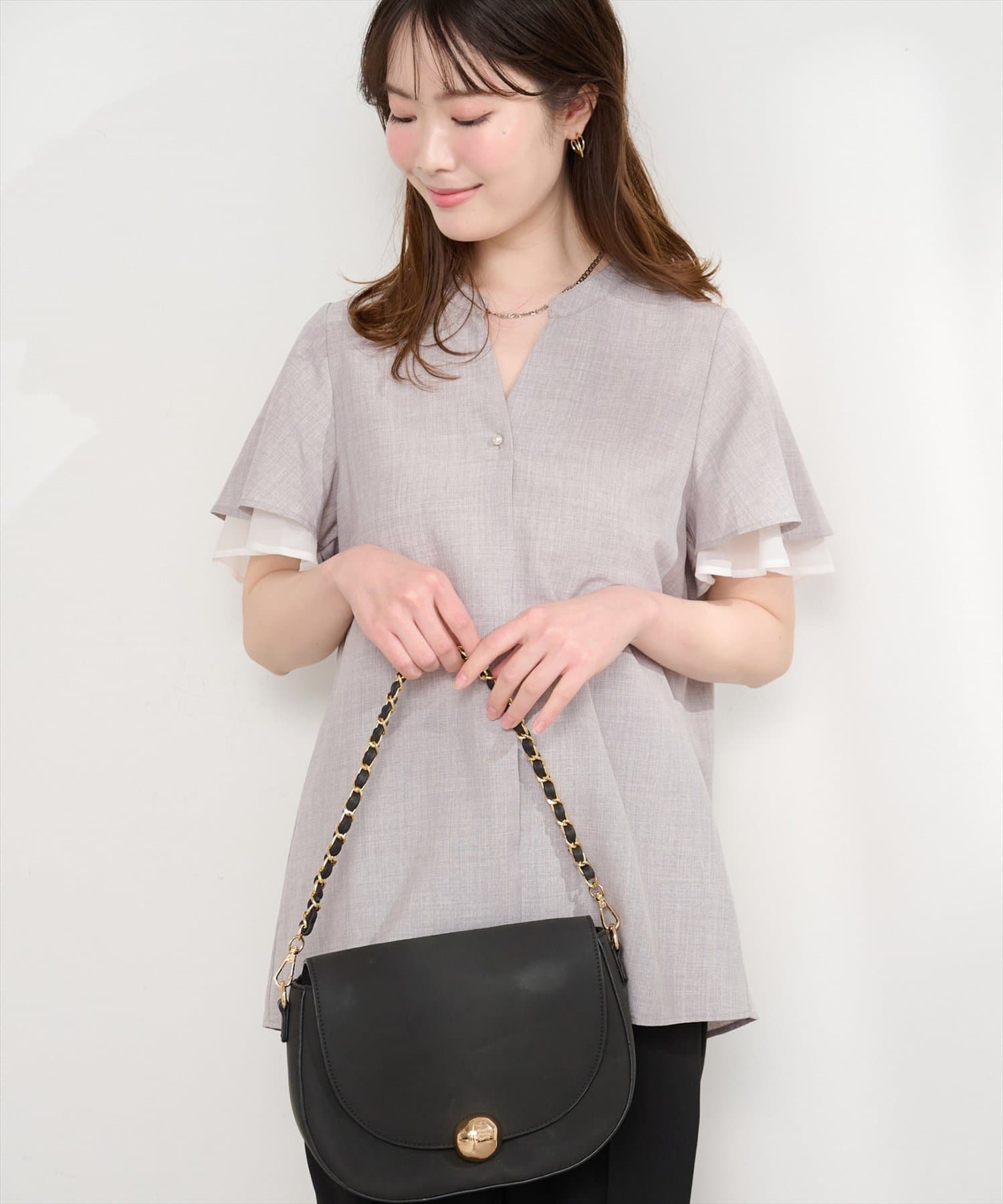 natural couture(ナチュラルクチュール) 袖口シアーパール釦スキッパーブラウス