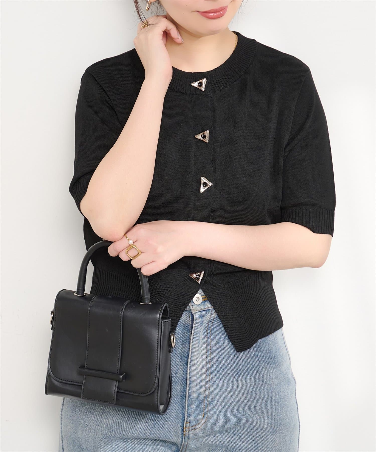 natural couture(ナチュラルクチュール) 三角ニュアンス釦カーディガン